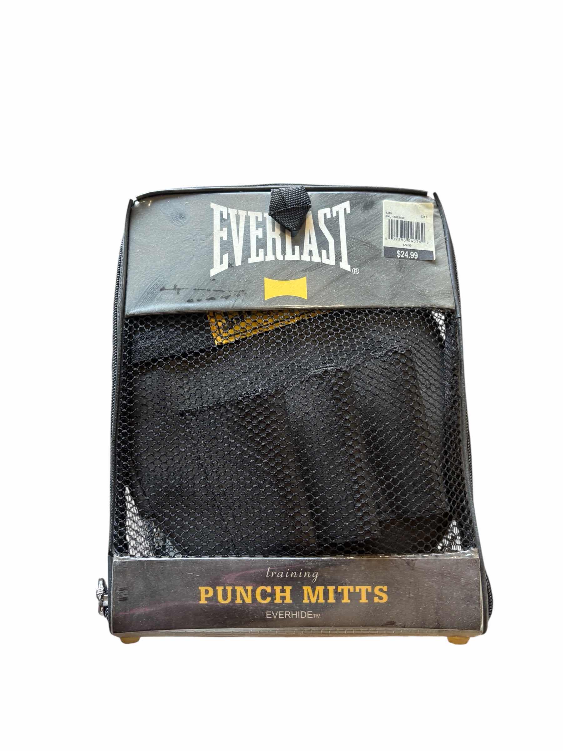 Photo 1 of EVERLAST TRAINING PUNCH MITTS 2PC