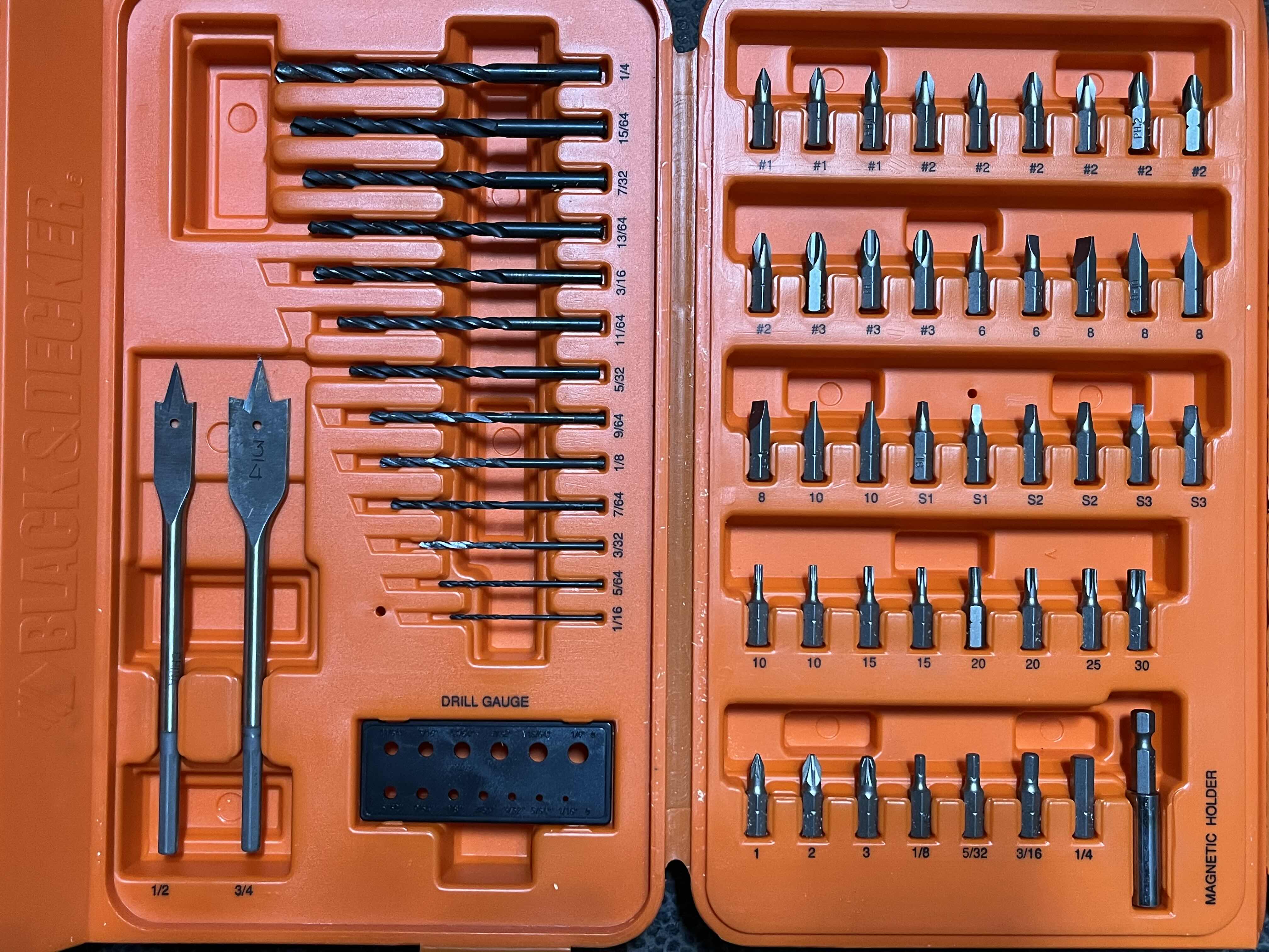 Photo 1 of BLACK & DECKER 4 PANEL COMPLETE DRILL BIT & SCREWDRIVER BIT SET