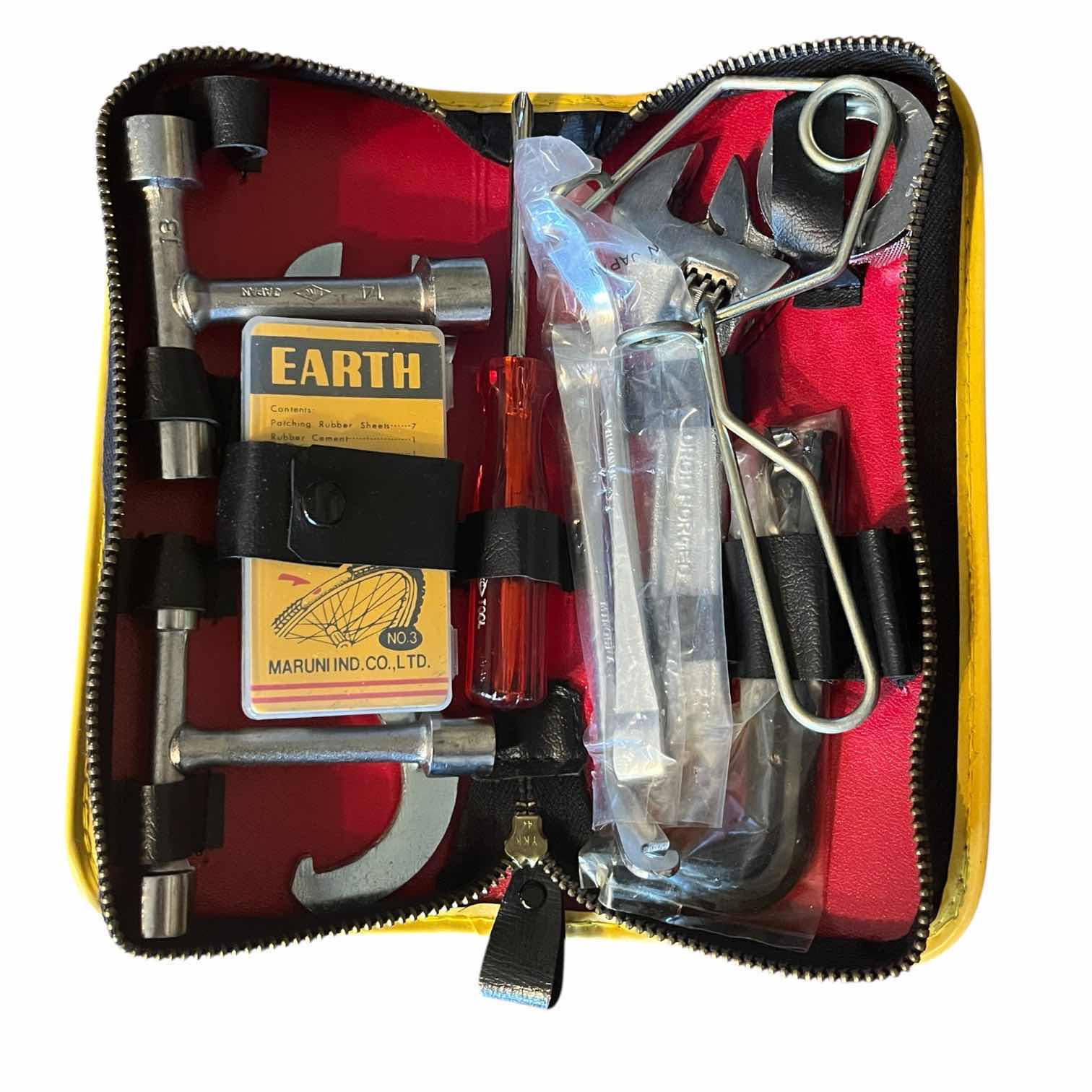 Photo 1 of HOZAN BICYCLE TOOL SET W CASE