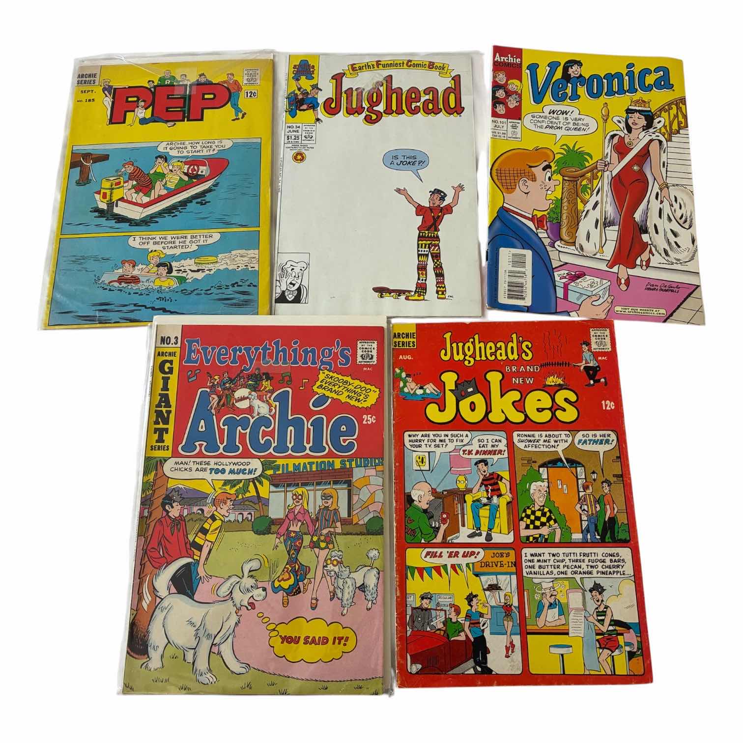 Photo 1 of ARCHIE COMIC BOOKS (5)