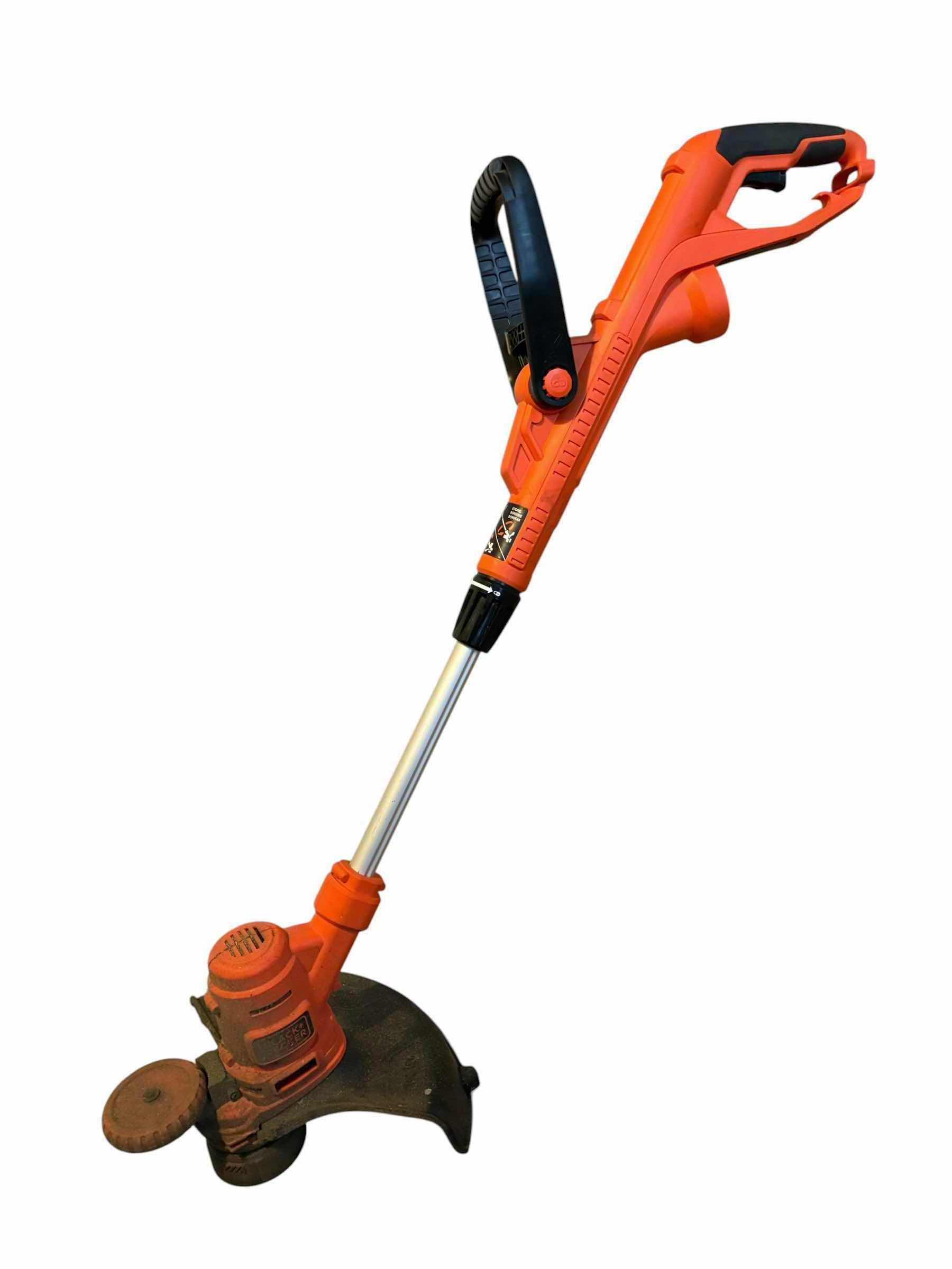 Photo 1 of BLACK & DECKER ELECTRIC CORDED EDGER