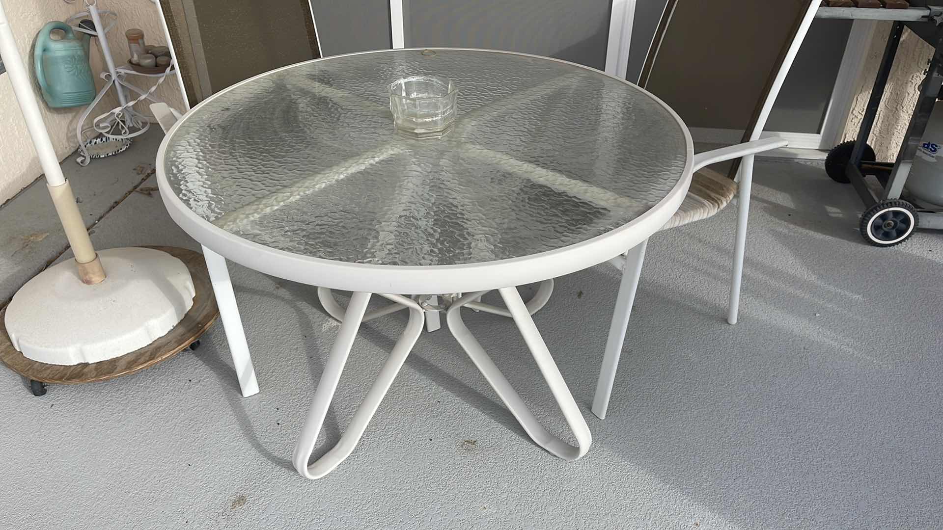 Photo 1 of 4 PC OUTDOOR PATIO 42” ROUND TABLE SET W TWO CHAIRS & UMBRELLA(STAND IS DAMAGED)
