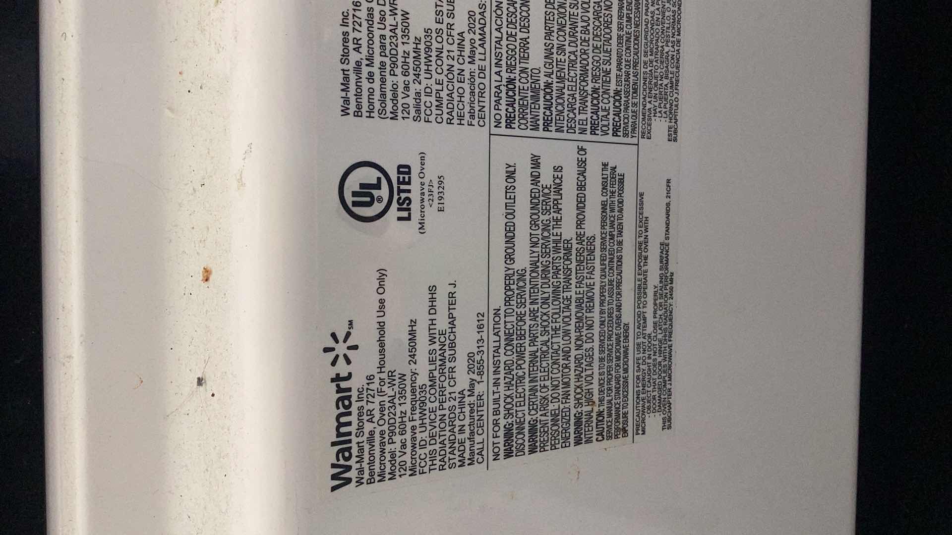 Photo 1 of HAMILTON BEACH MICROWAVE 19” H 11”