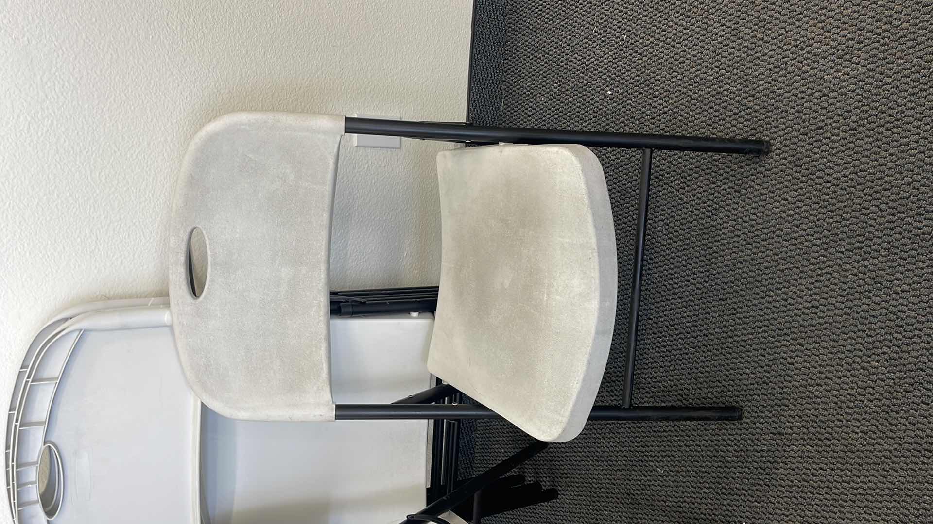 Photo 1 of 5 METAL BASE FOLDING CHAIRS W PLASTIC SEAT (USED)