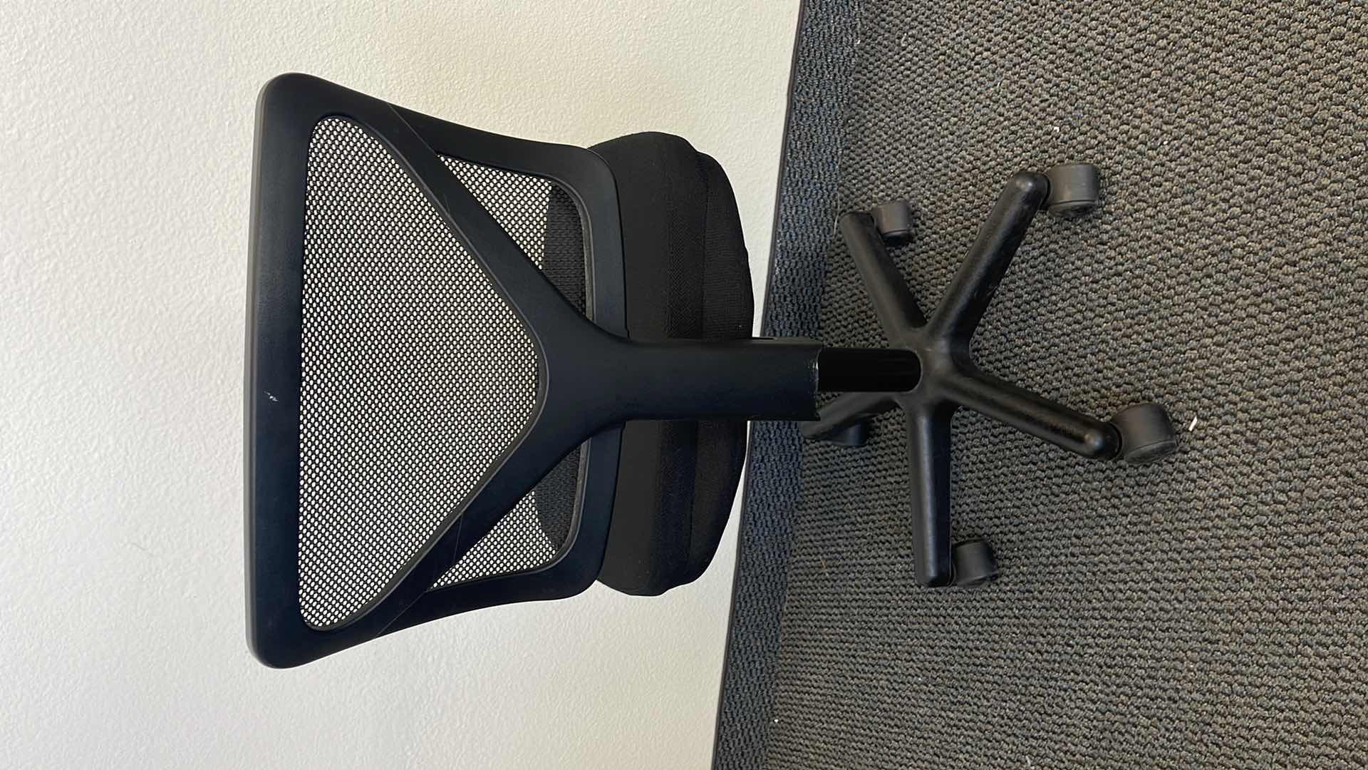 Photo 1 of PLASTIC BASE OFFICE CHAIR W CLOTH SEAT