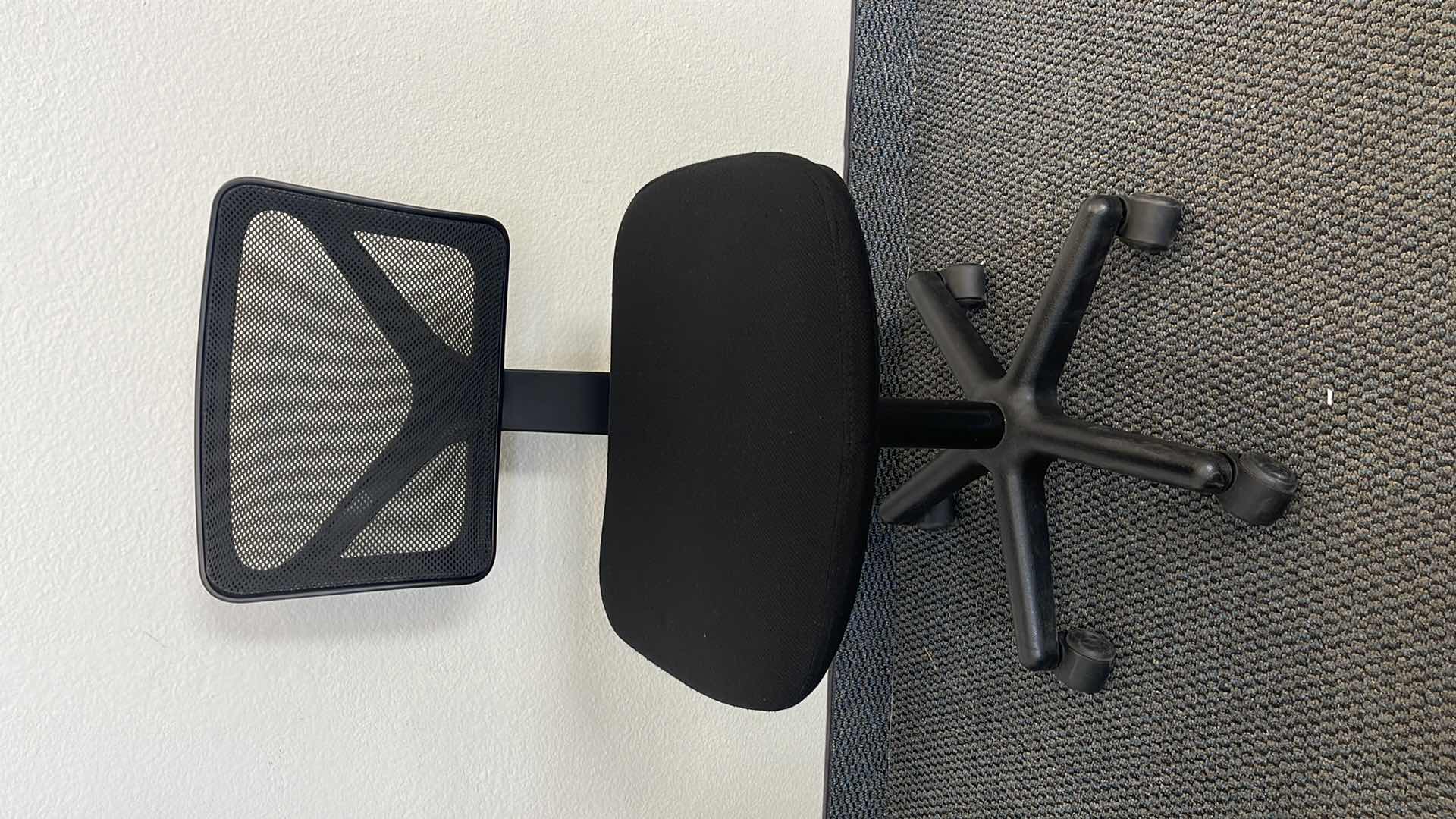 Photo 2 of PLASTIC BASE OFFICE CHAIR W CLOTH SEAT