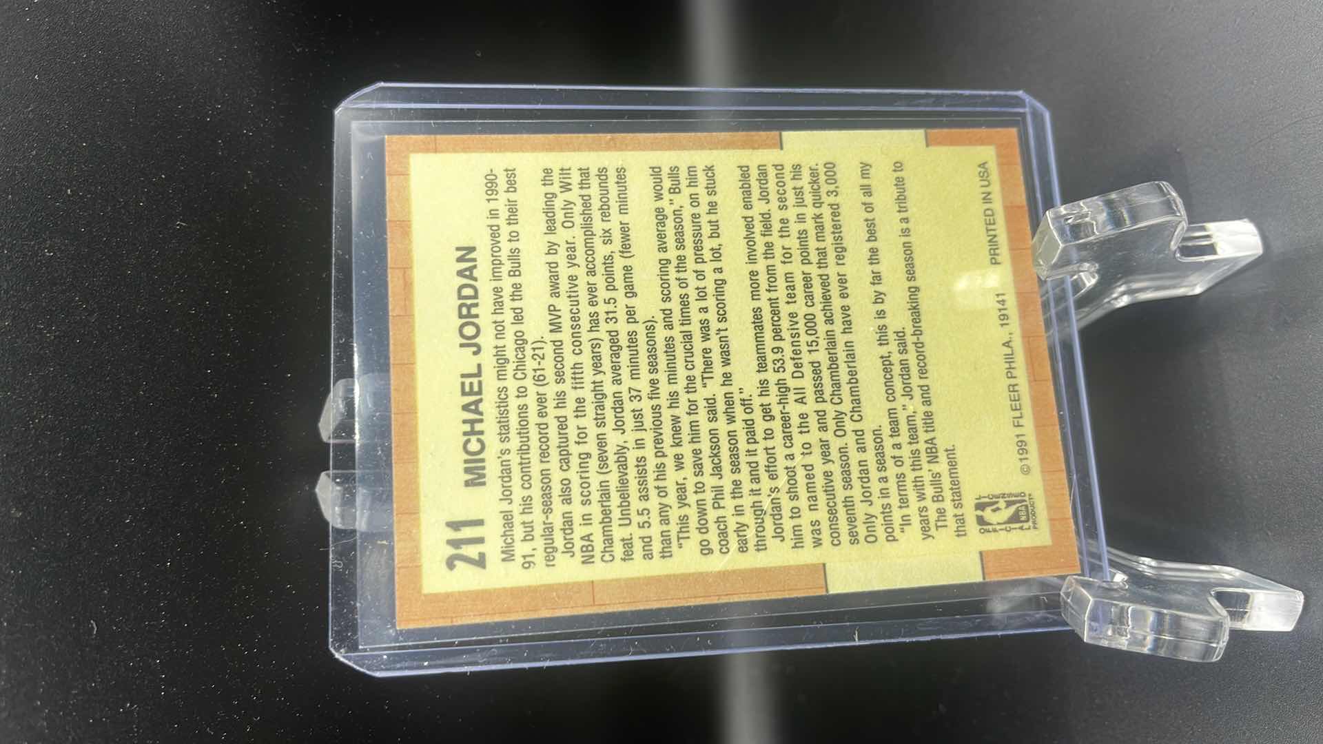 Photo 1 of 1991 MICHAEL JORDAN FLEER CARD 211