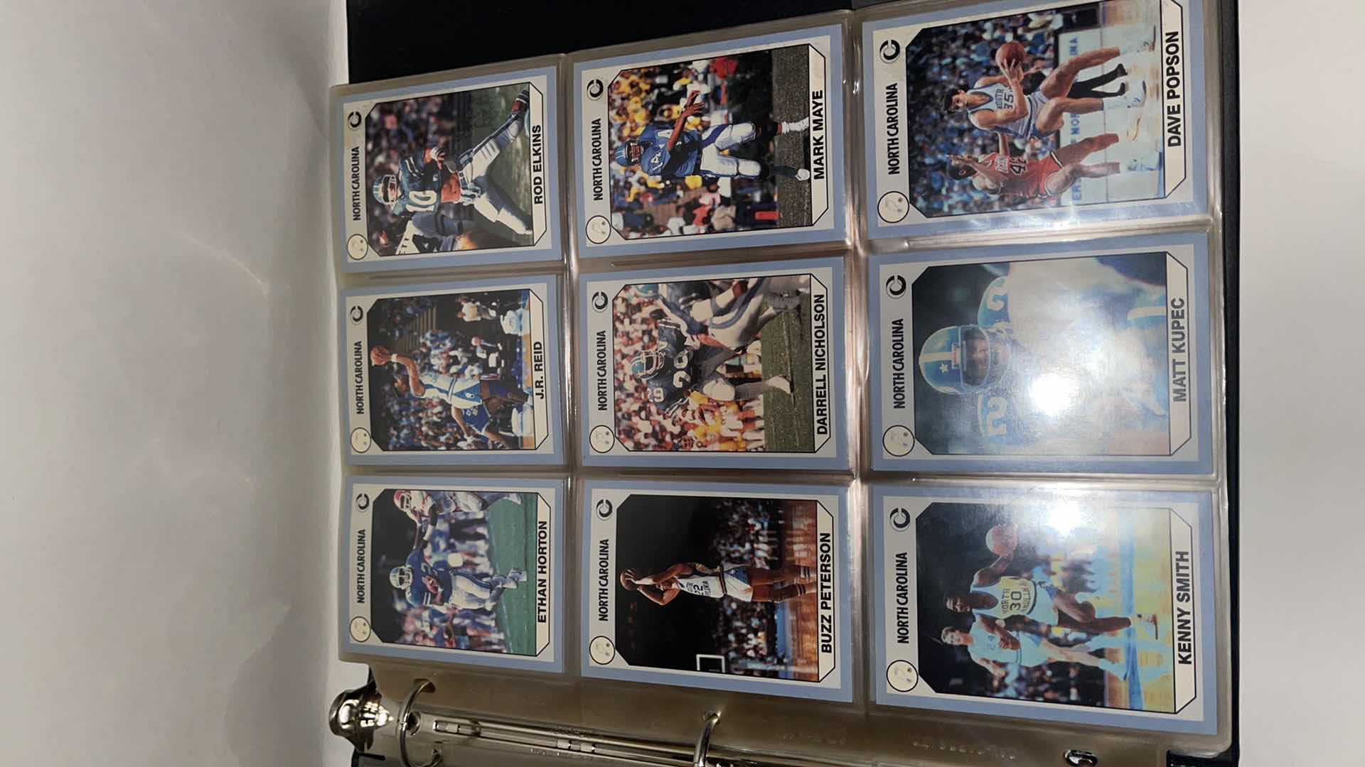 Photo 1 of 1990 NORTH CAROLINA COLLEGIATE COLLECTIONS CARDS W BINDER