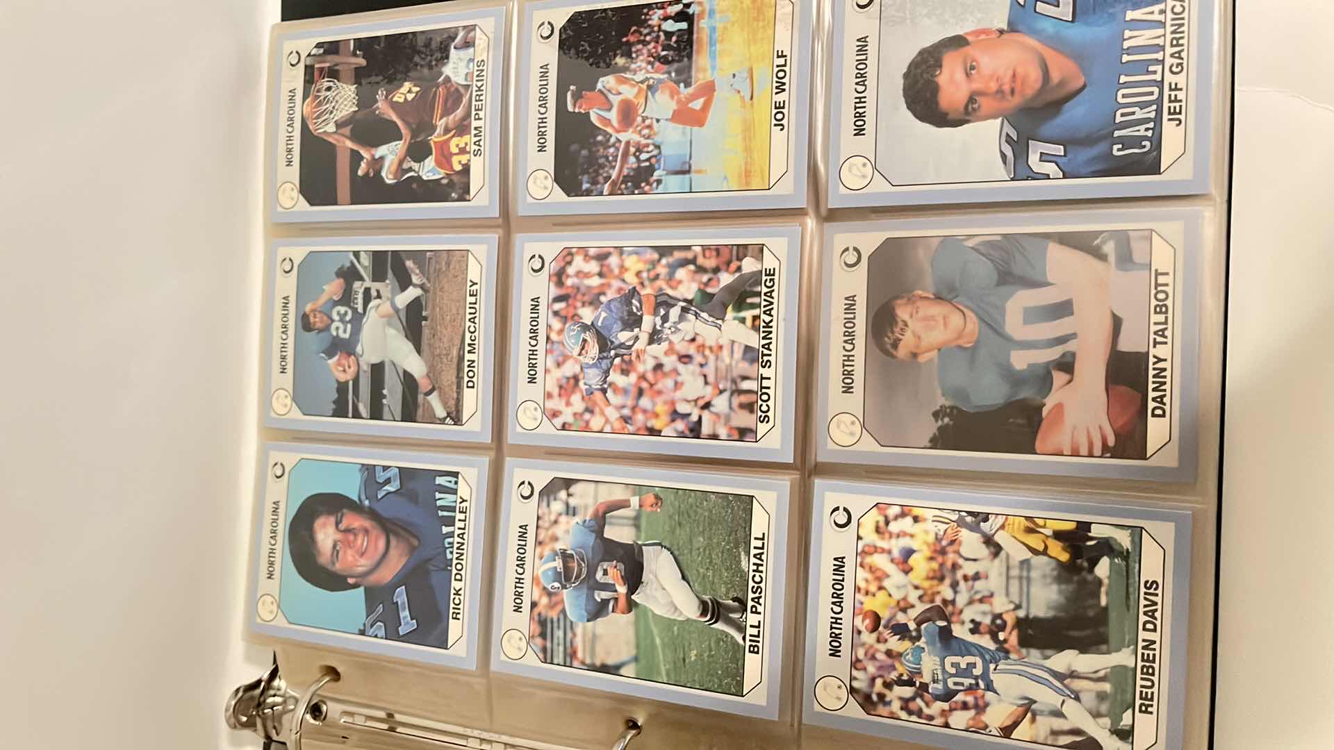Photo 1 of 1990 NORTH CAROLINA COLLEGIATE COLLECTIONS CARDS W BINDER