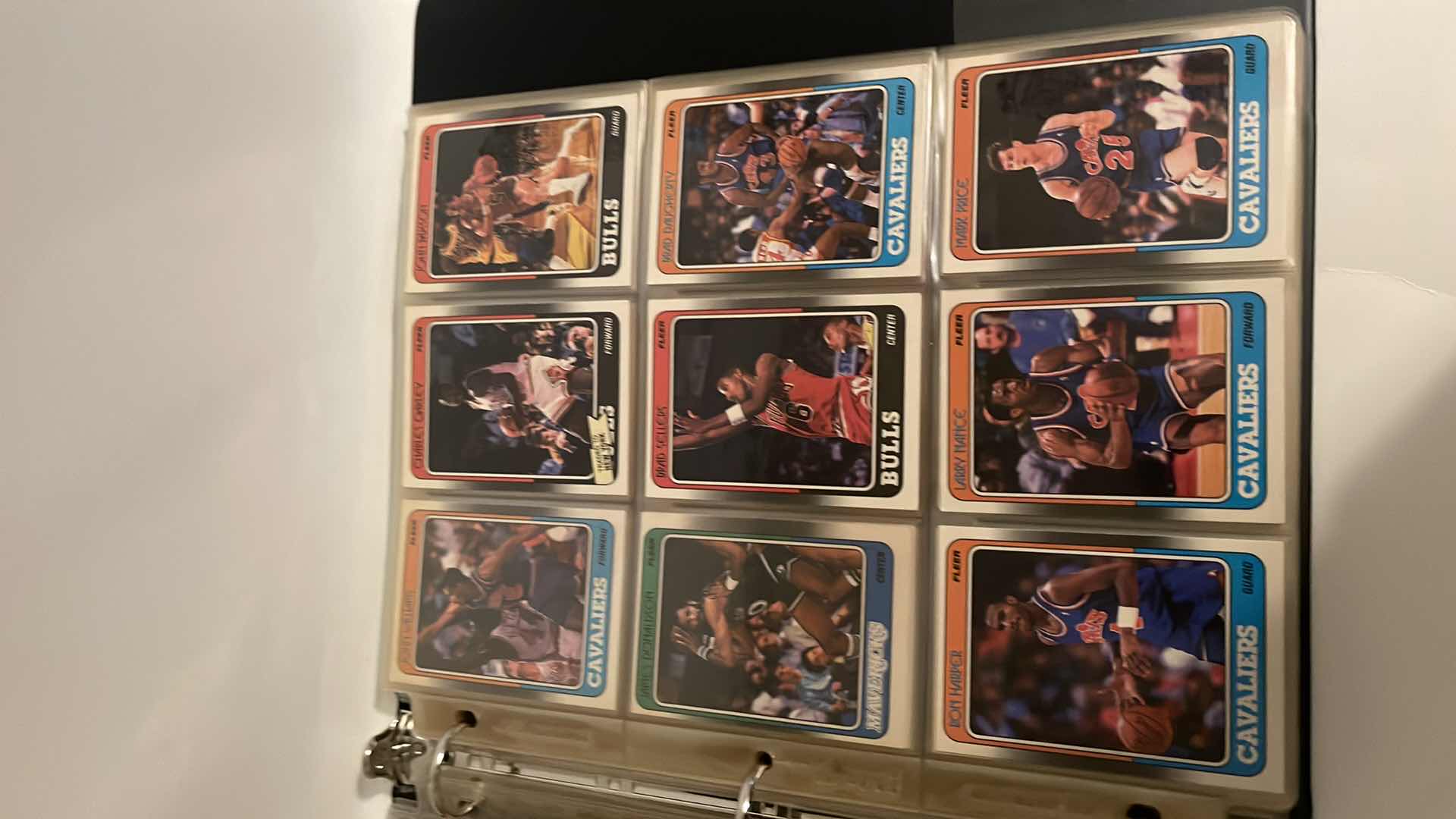 Photo 4 of 1988 FLEER BASKETBALL CARDS W BINDER