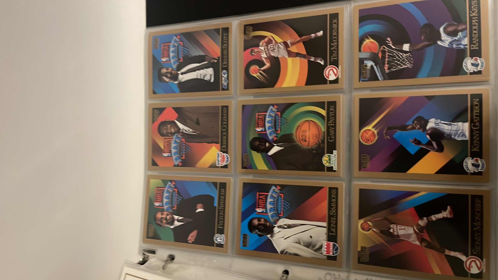 Photo 4 of 1990 SKYBOX NBA CARDS W BINDER