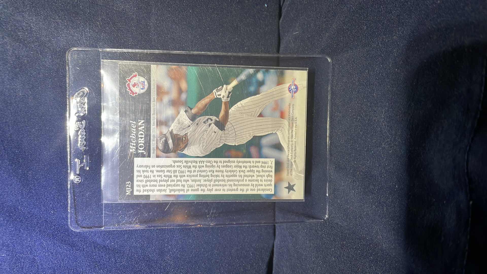 Photo 1 of 1993 UPPER DECK MICHAEL JORDAN CARD #19