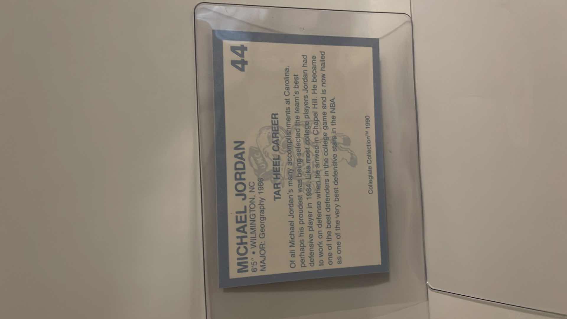 Photo 1 of 1990 MICHAEL JORDAN COLLEGIATE COLLECTION CARD 44