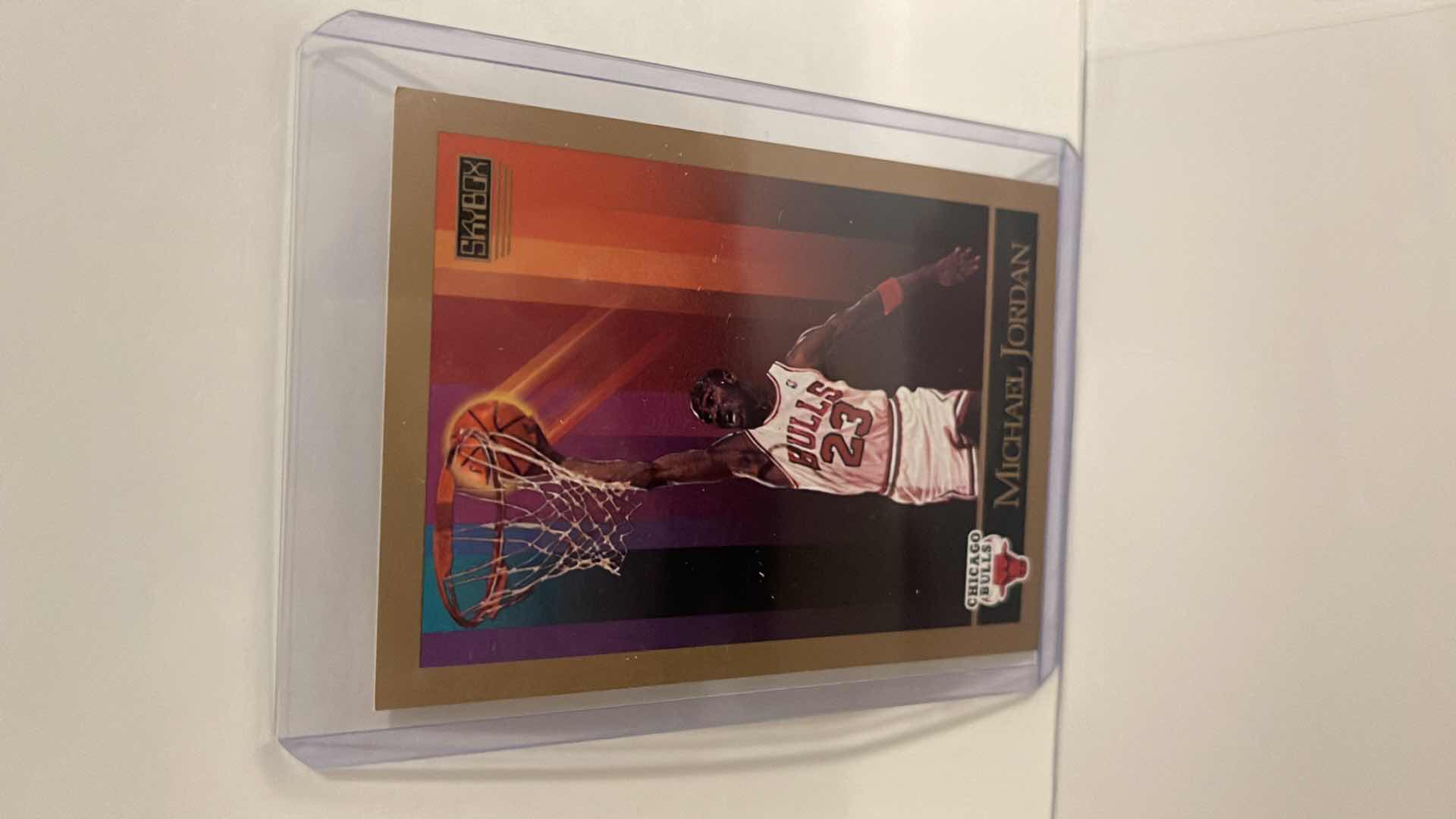 Photo 1 of 1990 MICHAEL JORDAN SKYBOX CARD 41