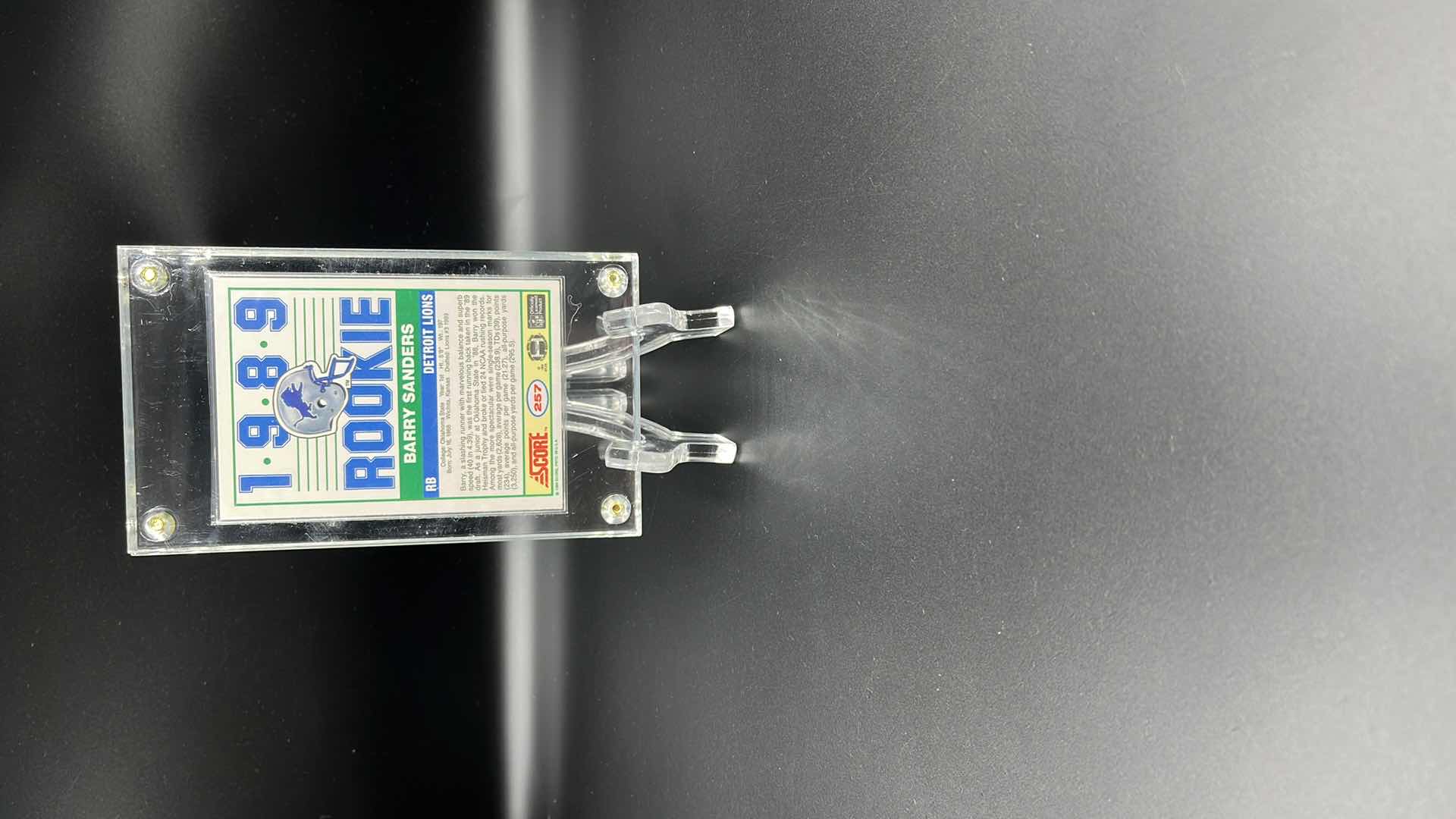 Photo 1 of 1989 BARRY SANDERS SCORE ROOKIE CARD 257