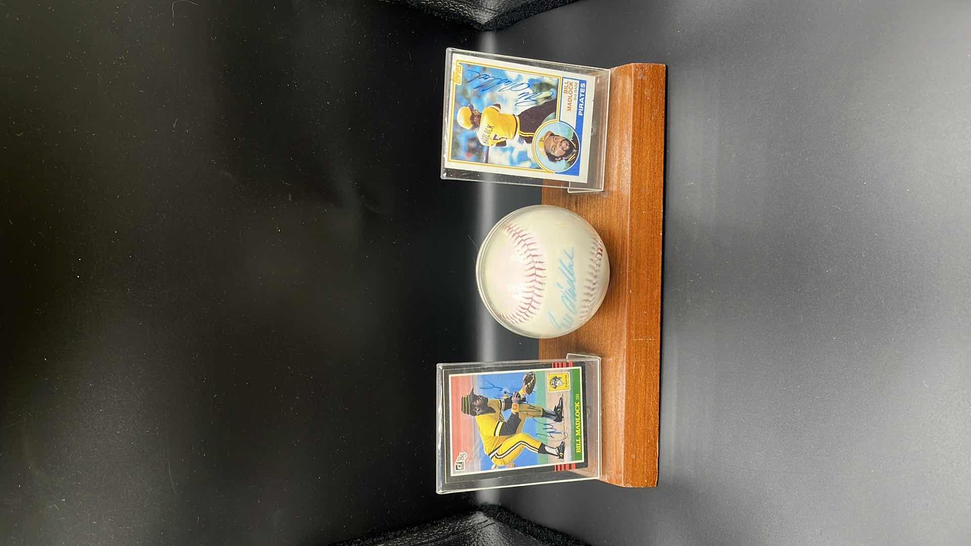 Photo 1 of BILL MADLOCK AUTOGRAPHED BASEBALL CARDS W AUTOGRAPHED BASEBALL DISPLAY
