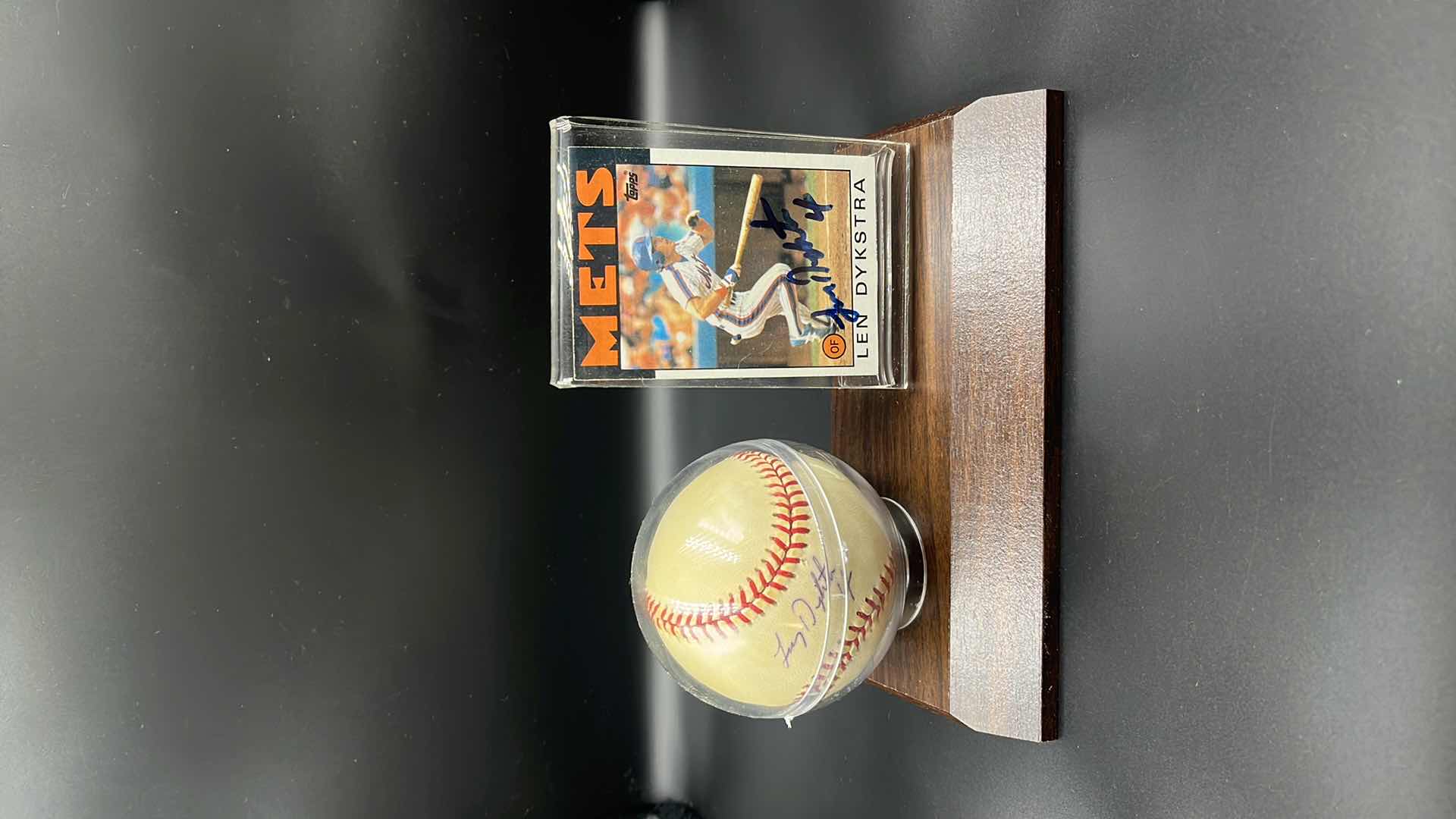 Photo 1 of LEN DYKSTRA  AUTOGRAPHED BASEBALL & CARD W DISPLAY