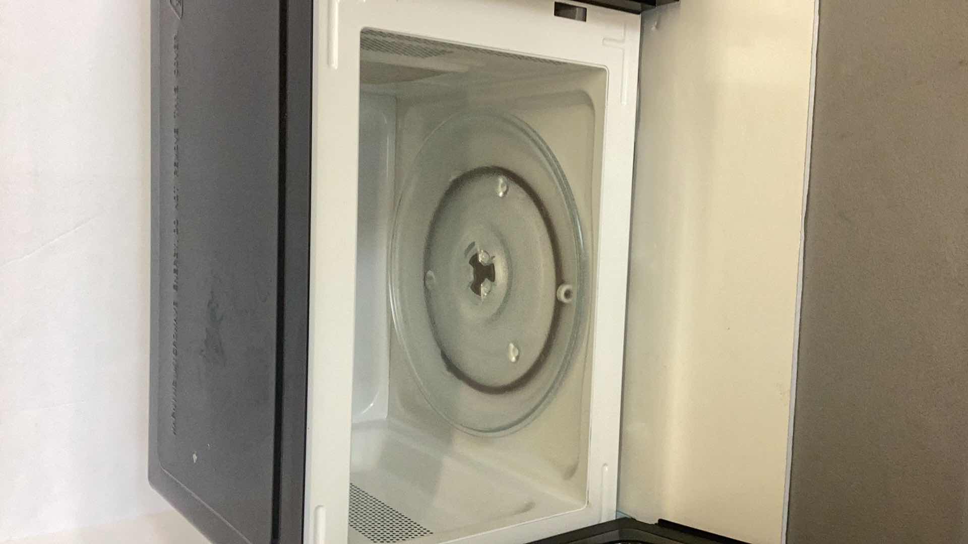 Photo 1 of SUNBEAM MICROWAVE 18” X 13” H 11”