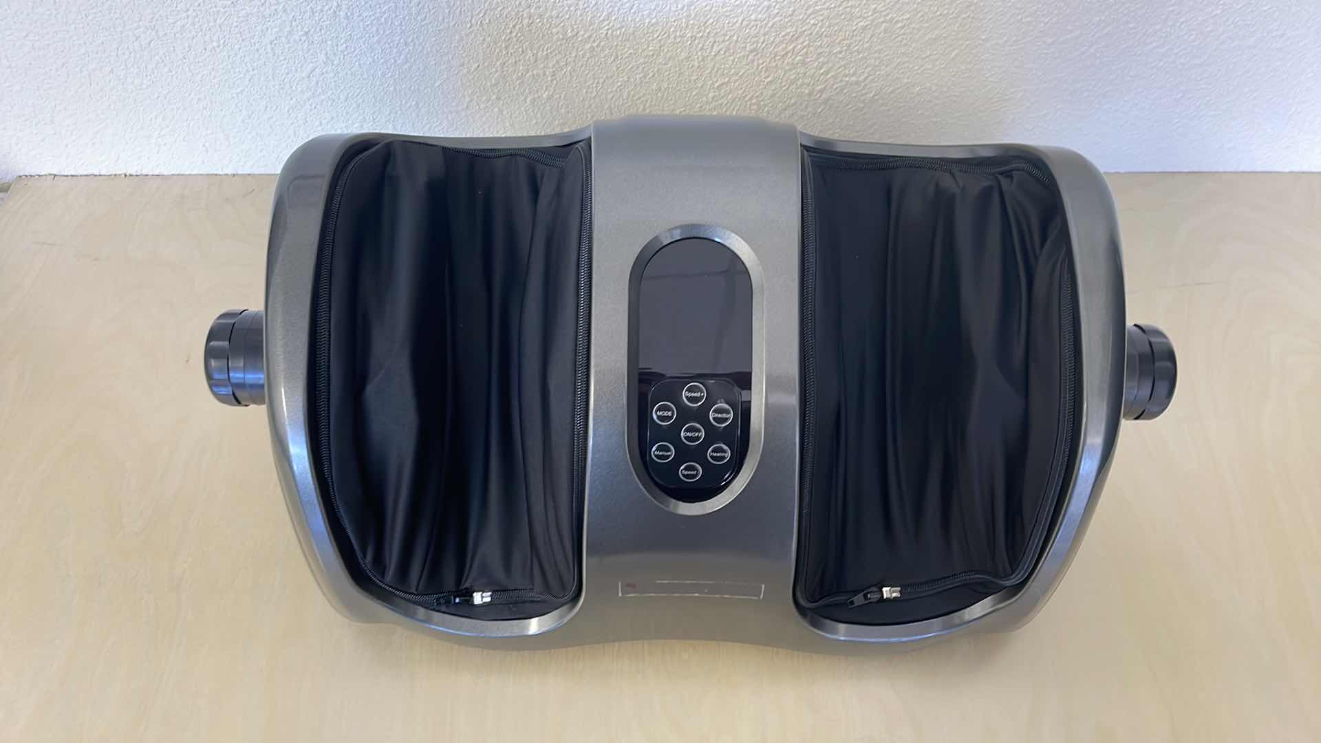 Photo 1 of IV RELIFE SILVER SHIATSU FOOT AND CALF MASSAGER 15”L x24”W