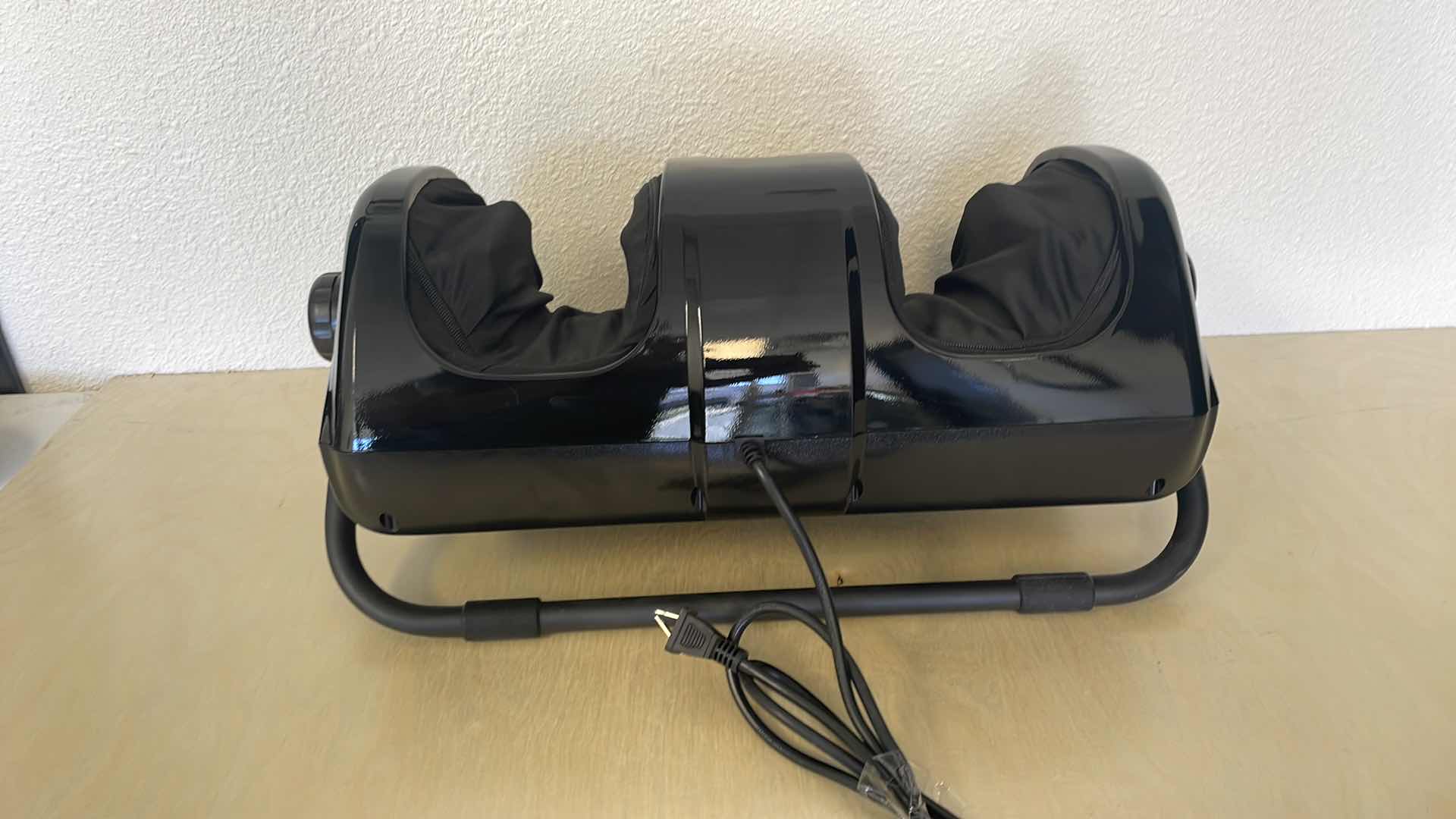 Photo 1 of IV RELIFE BLACK SHIATSU FOOT AND CALF MASSAGER 15”L x24”W