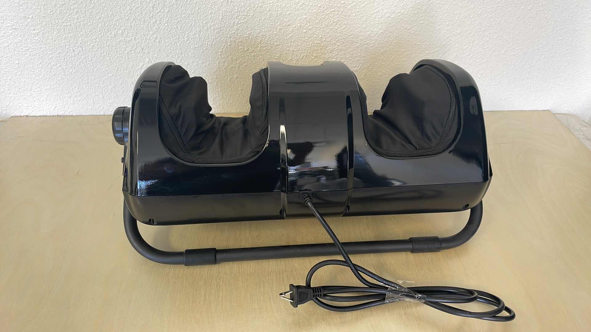 Photo 1 of IV RELIFE BLACK SHIATSU FOOT AND CALF MASSAGER 15”L x24”W