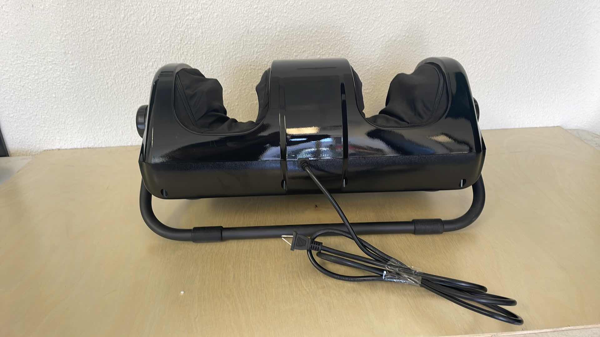 Photo 1 of IV RELIFE BLACK SHIATSU FOOT AND CALF MASSAGER 15”L x24”W