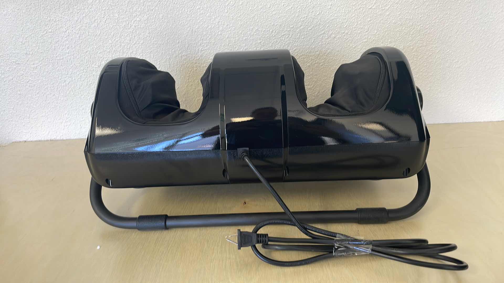 Photo 1 of IV RELIFE BLACK SHIATSU FOOT AND CALF MASSAGER 15”L x24”W