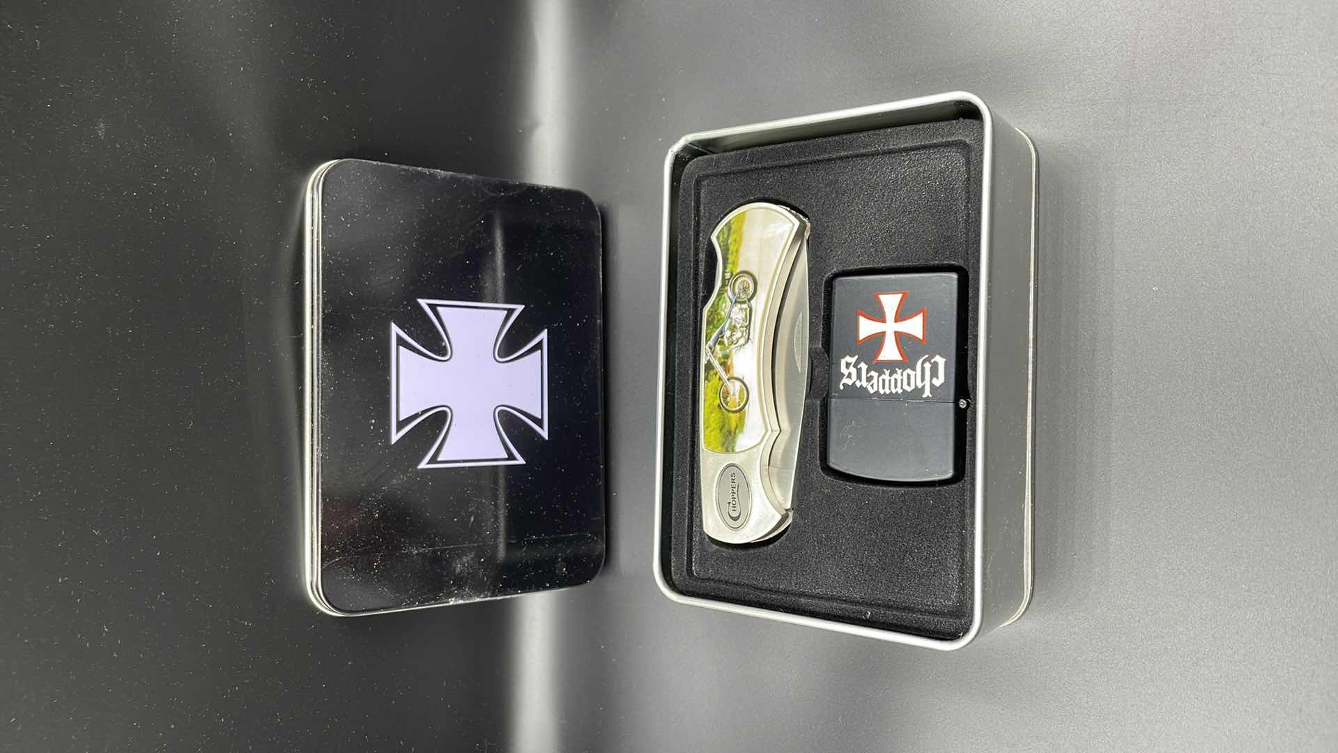 Photo 1 of POCKET KNIFE ZIPPO SET 7”