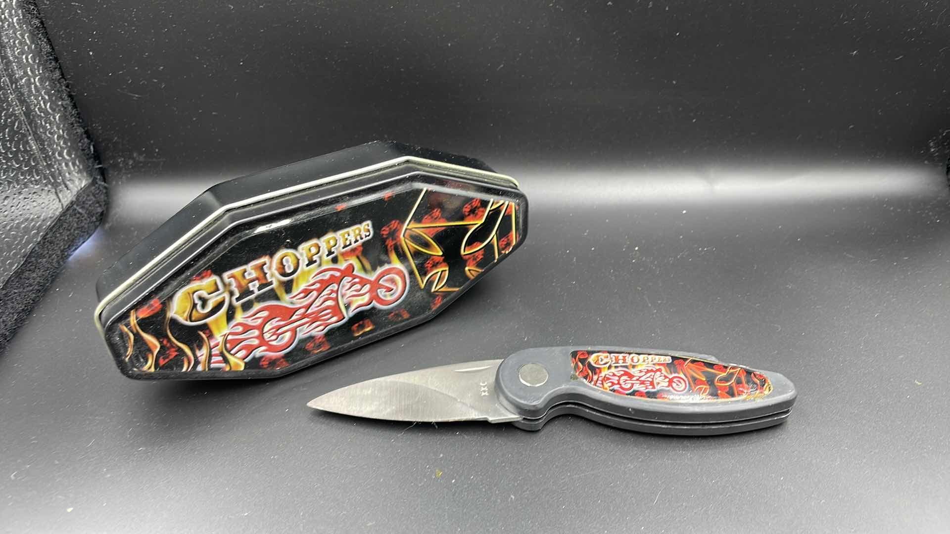 Photo 1 of CHOPPERS KNIFE SET OF 2 , 6”