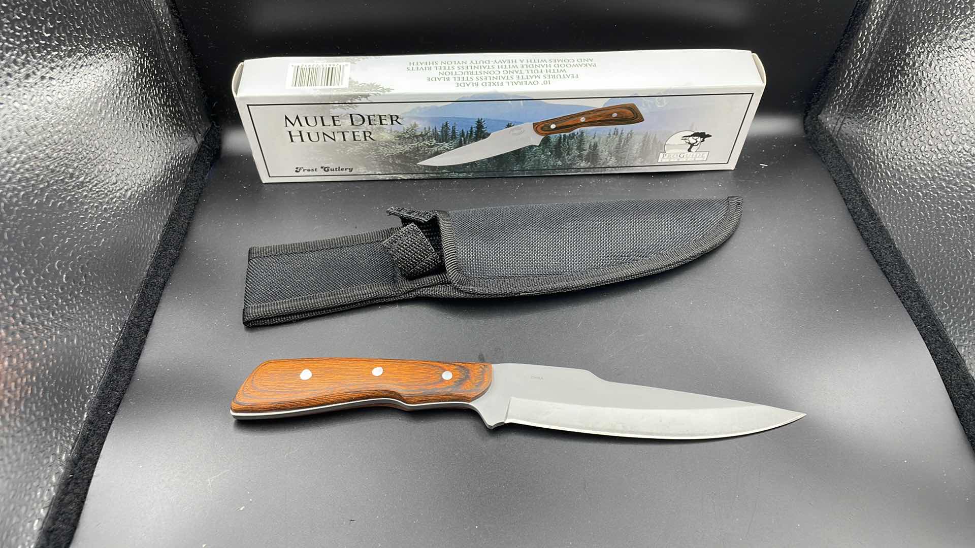 Photo 1 of FROST CUTLERY MULE DEER HUNTER BLADE AND SHEATH 10”