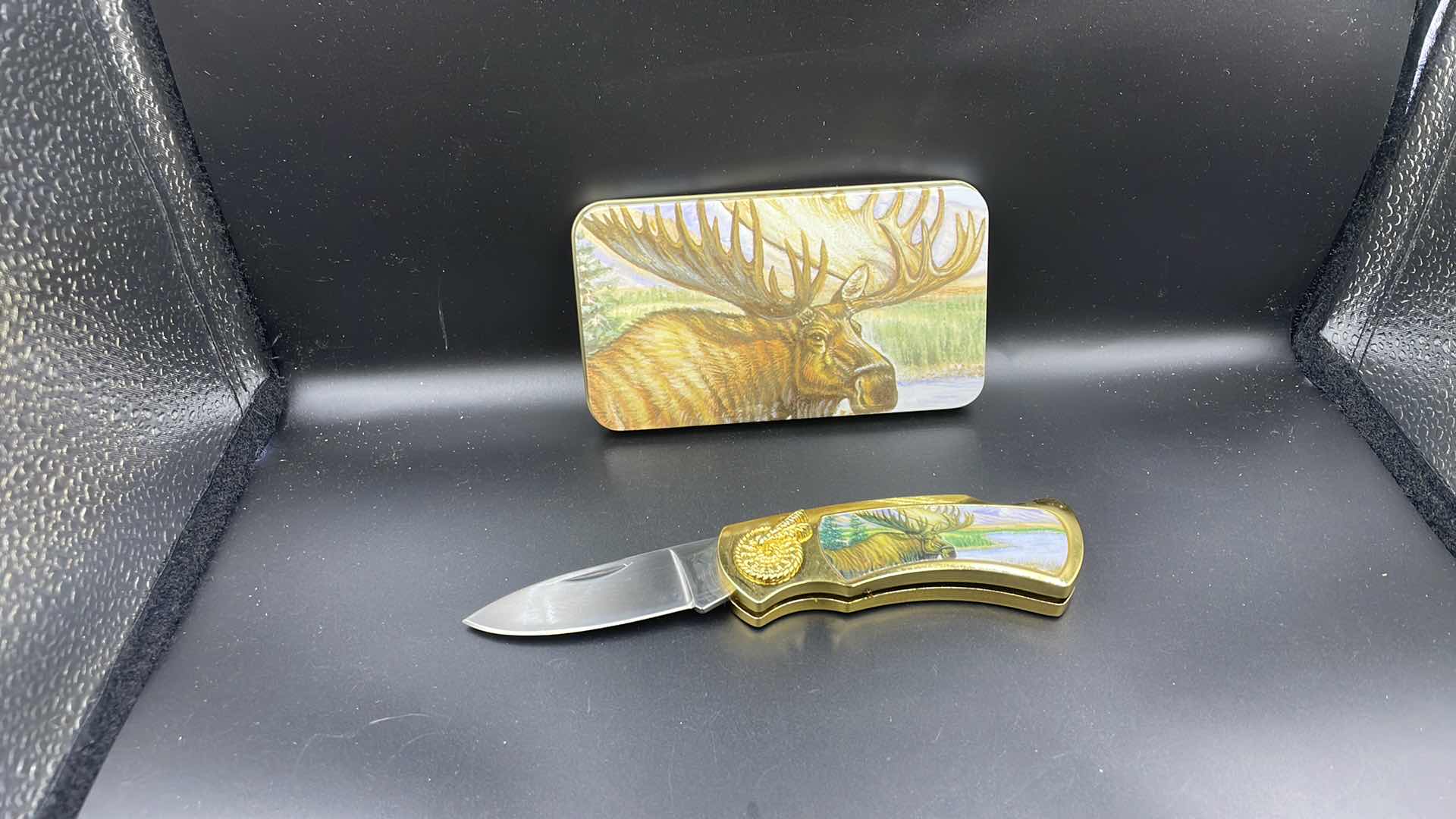 Photo 1 of MOOSE POCKET KNIFE WITH DECORATIVE TIN 6”