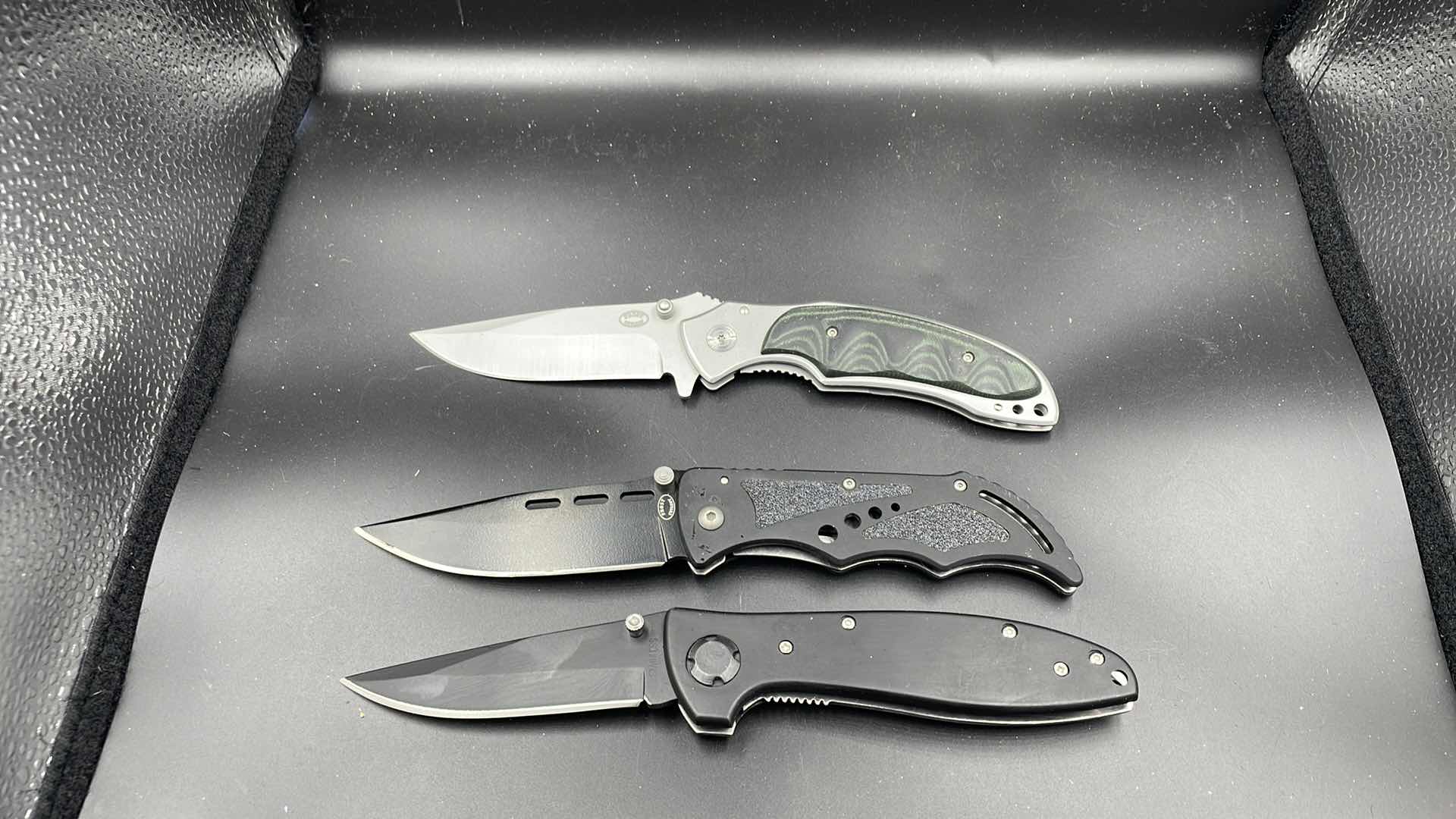 Photo 1 of FROST CUTLERY 3 PC POCKET KNIFE SET