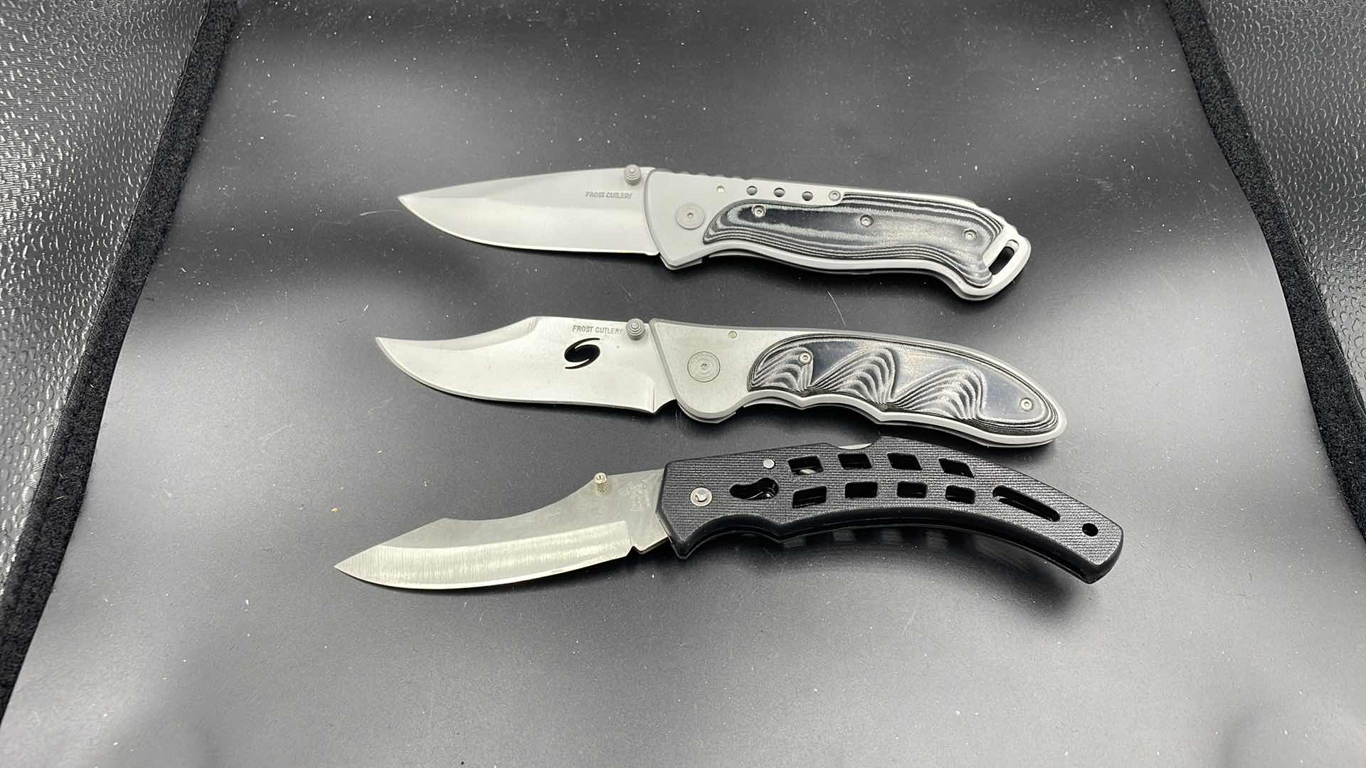 Photo 1 of FROST CUTLERY 3 PC POCKET KNIFE SET