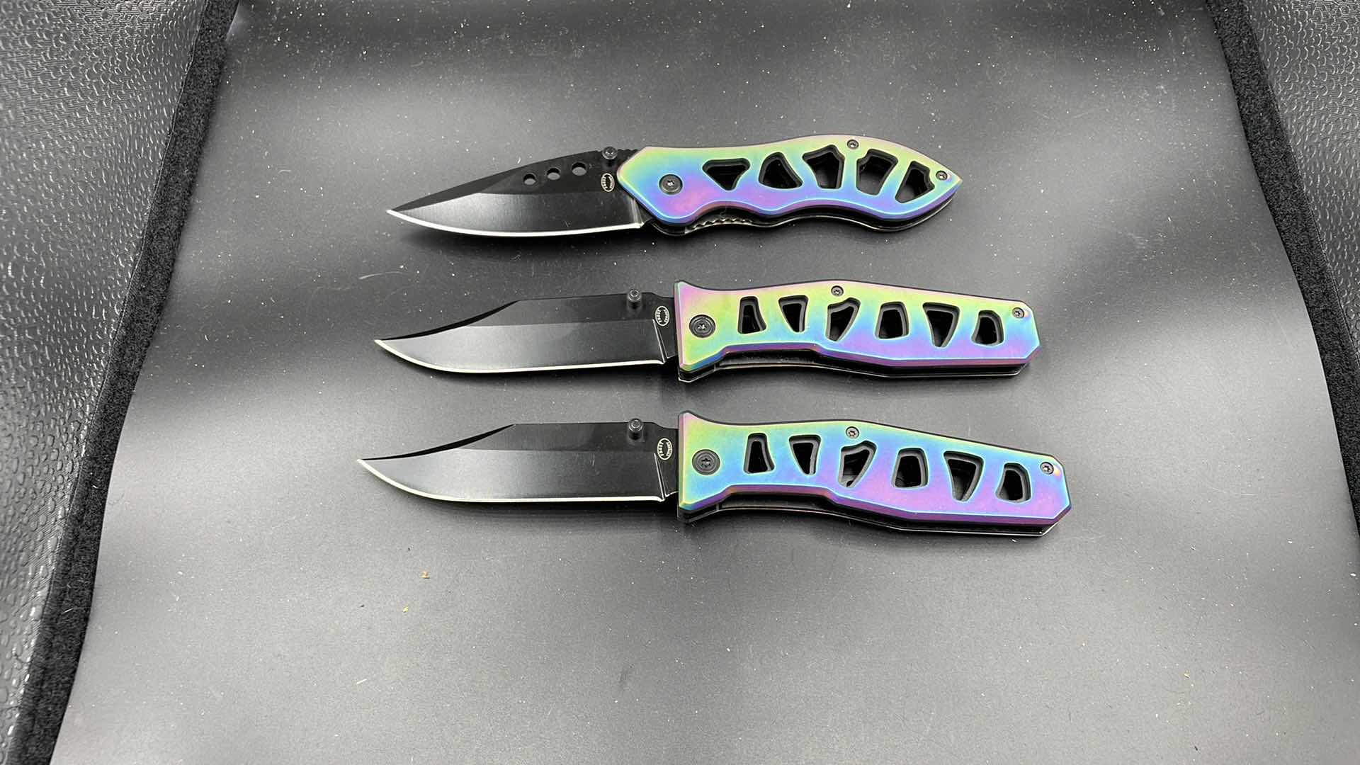 Photo 1 of FROST CUTLERY 3 PC POCKET KNIFE SET