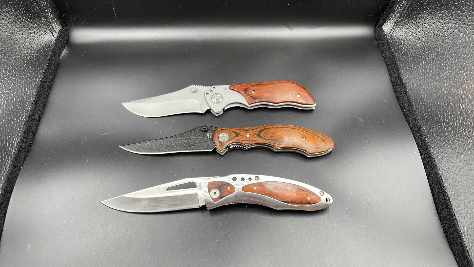 Photo 1 of FROST CUTLERY 3 PC POCKET KNIFE SET