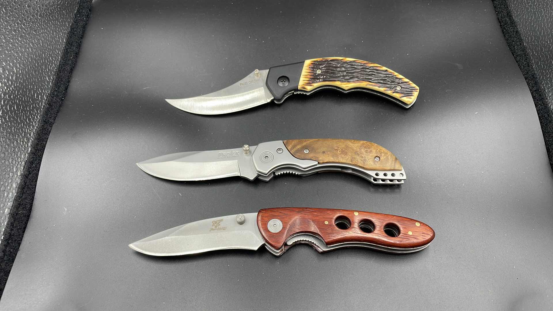 Photo 1 of FROST CUTLERY 3 PC POCKET KNIFE SET