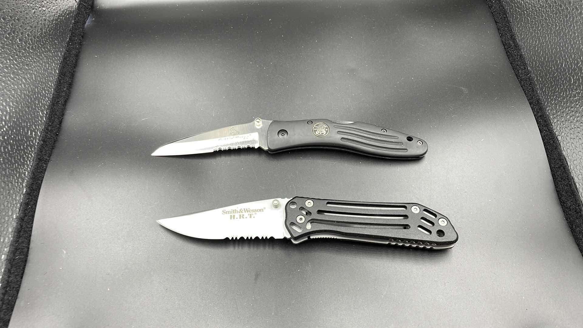 Photo 1 of PAIR OF SMITH & WESSON POCKET KNIVES