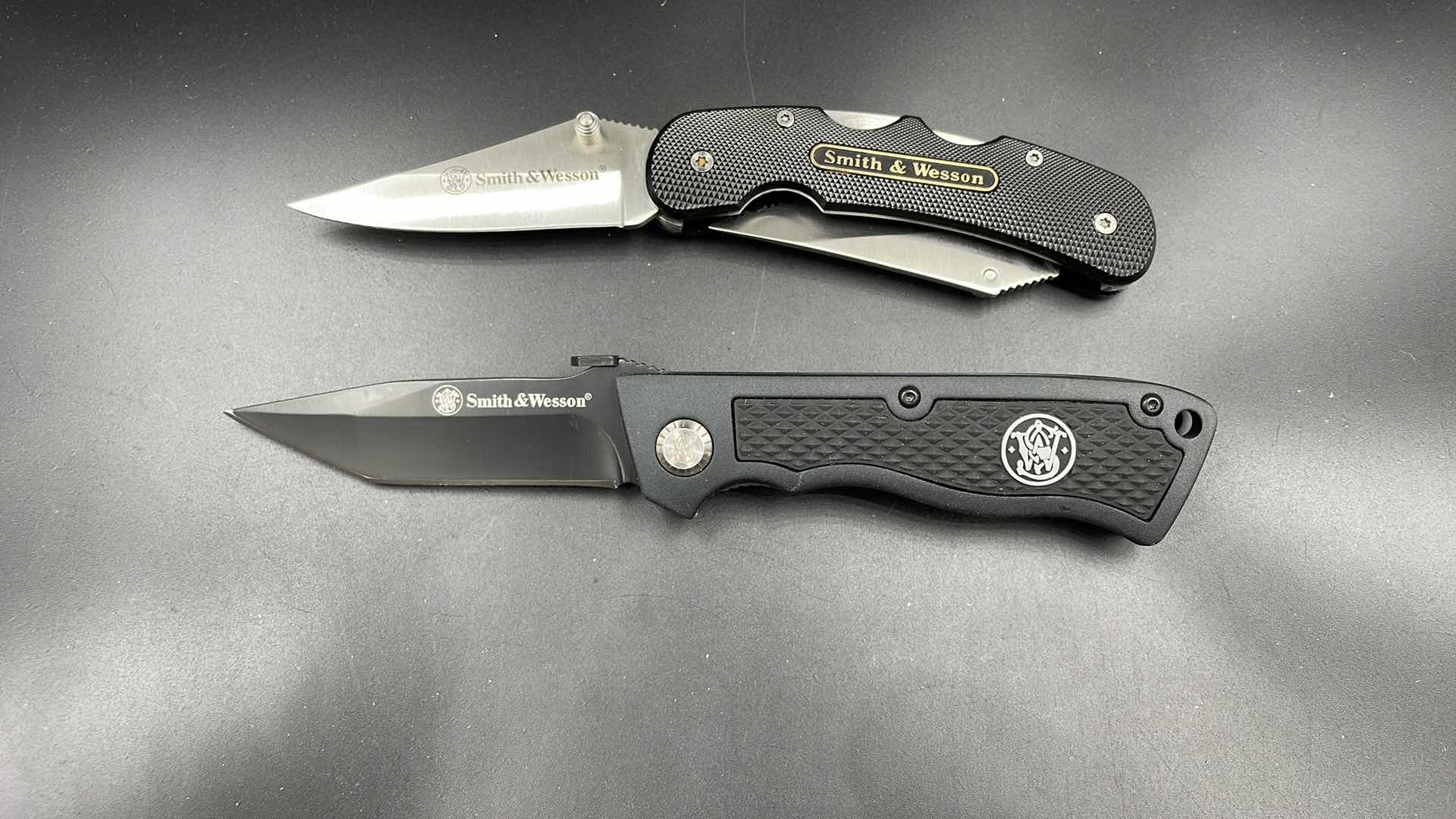 Photo 1 of PAIR OF SMITH & WESSON POCKET KNIVES