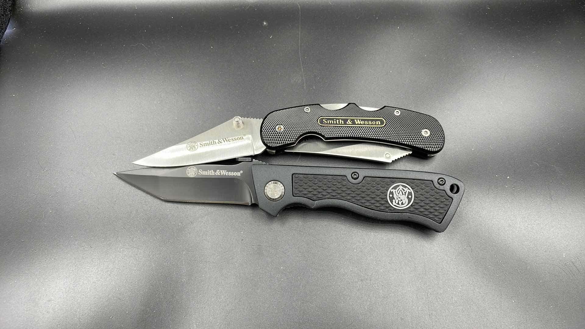 Photo 1 of PAIR OF SMITH & WESSON POCKET KNIVES