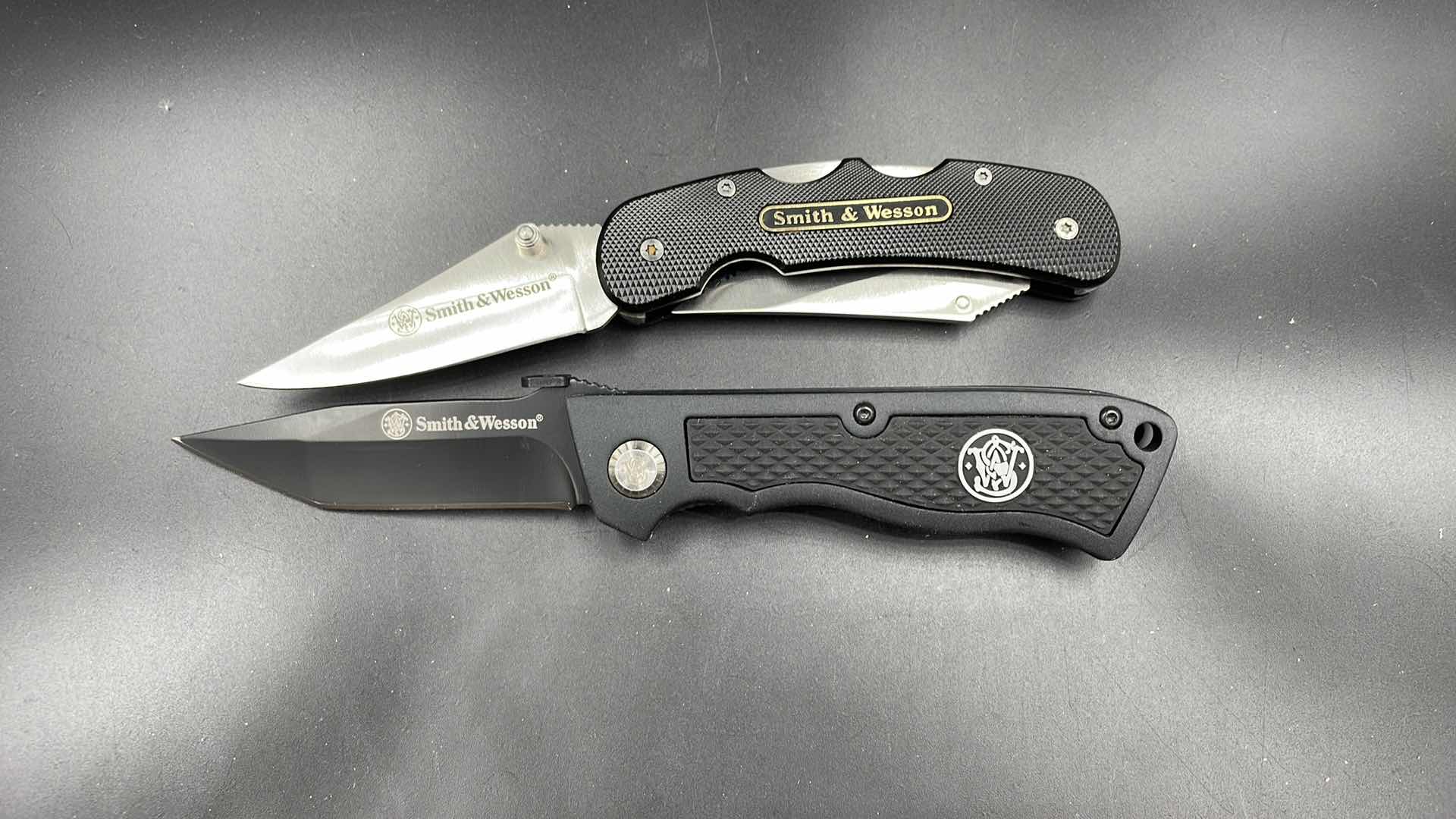 Photo 1 of PAIR OF SMITH & WESSON POCKET KNIVES
