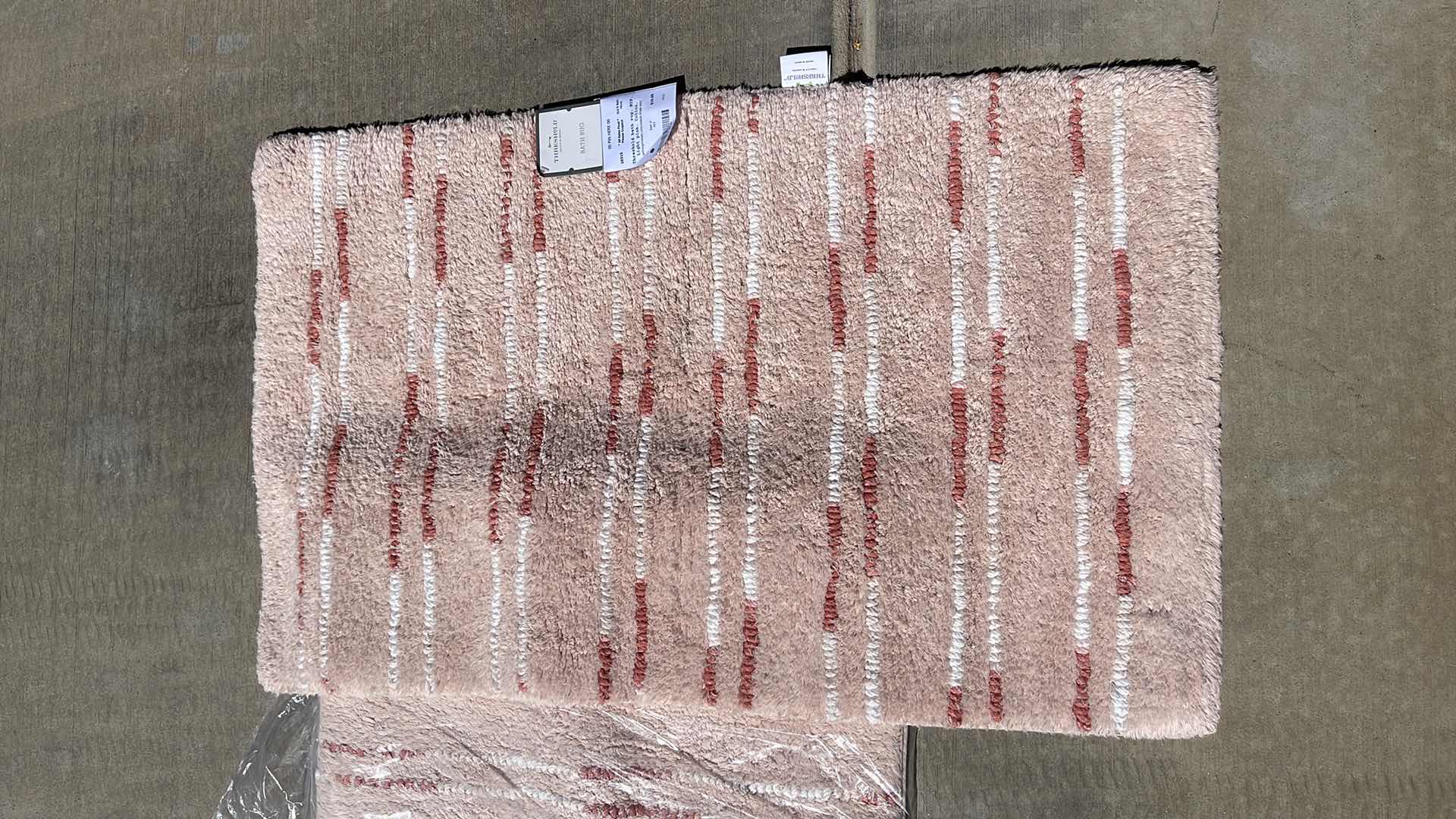 Photo 2 of 3 PC THRESHOLD BATH RUGS