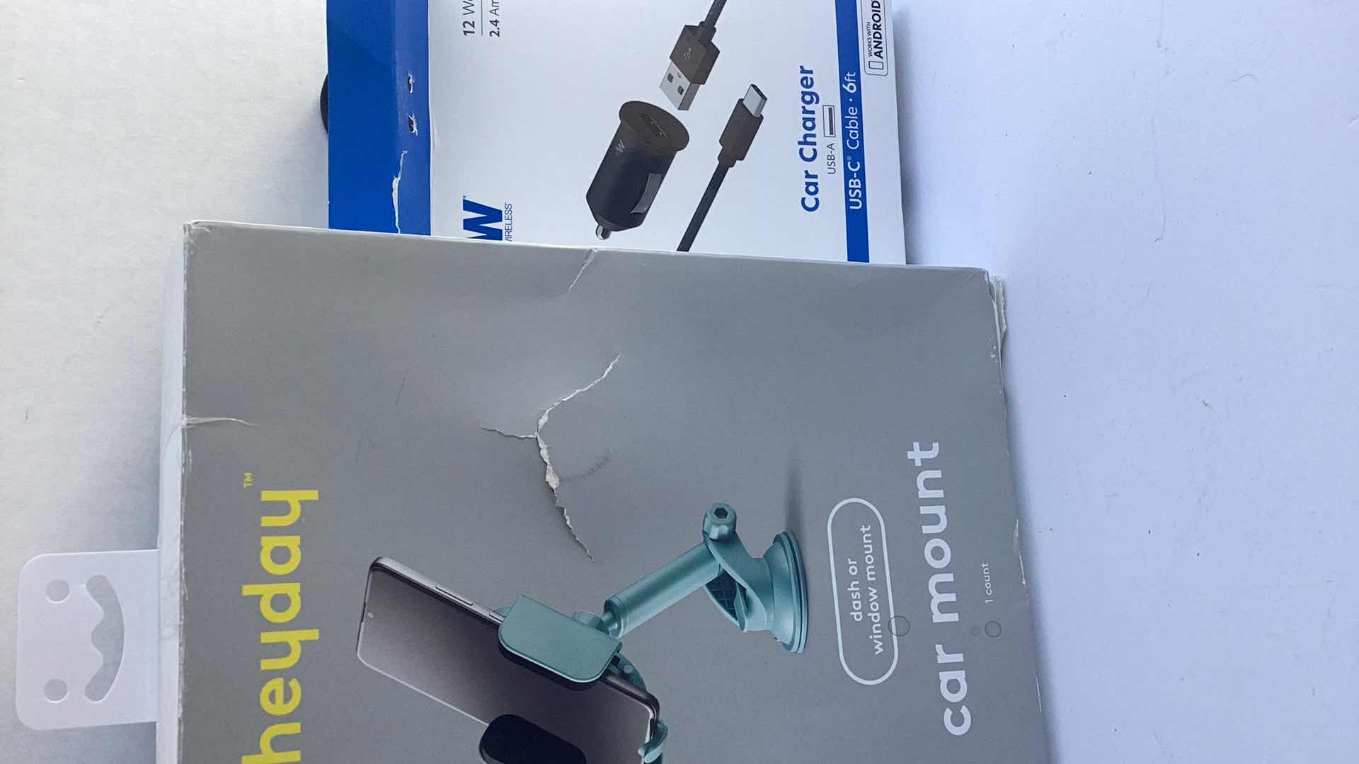 Photo 1 of CELL PHONE ACCESSORIES