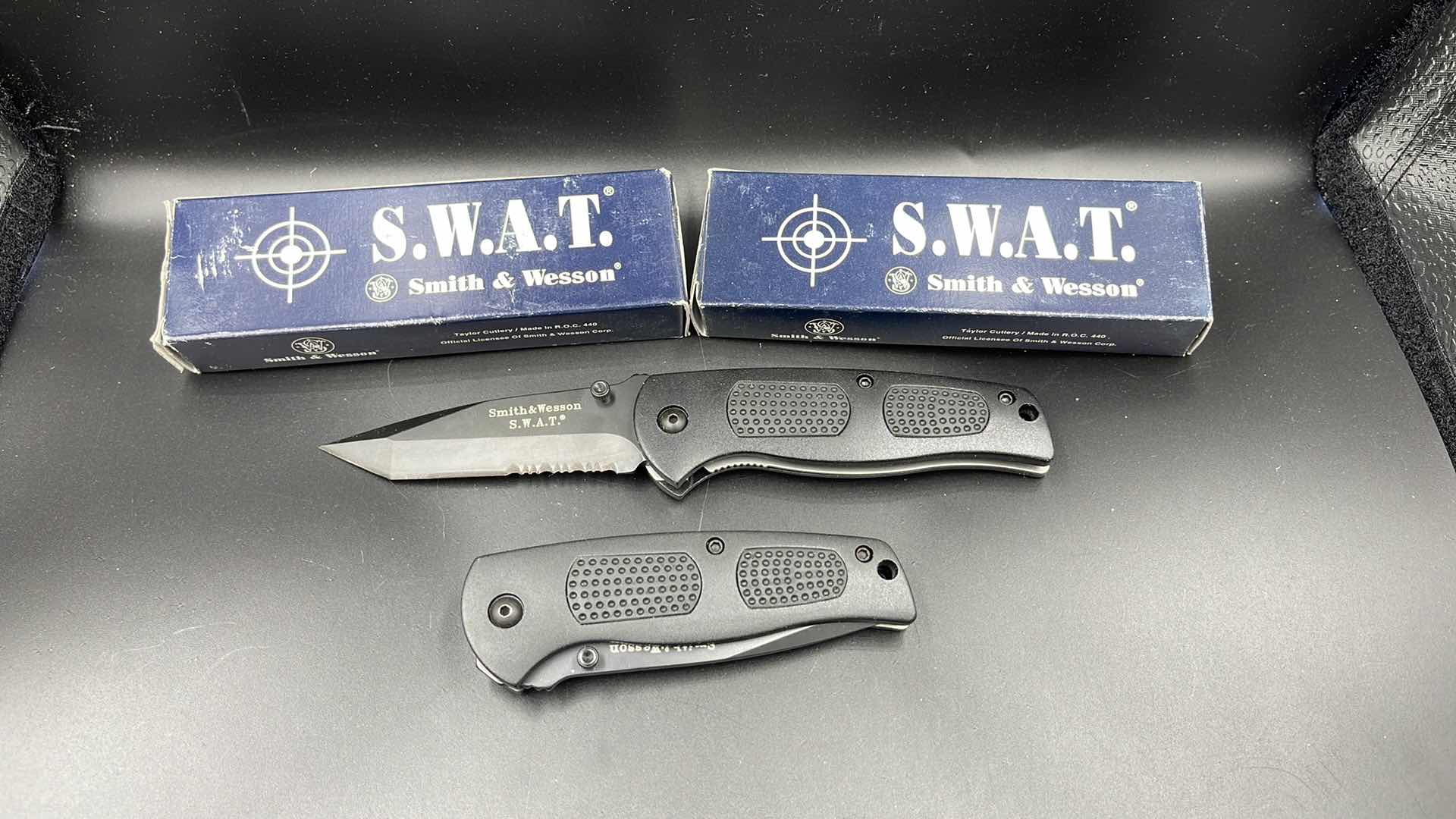 Photo 1 of 2 PC SMITH & WESSON S.W.A.T. KNIFE SW114
