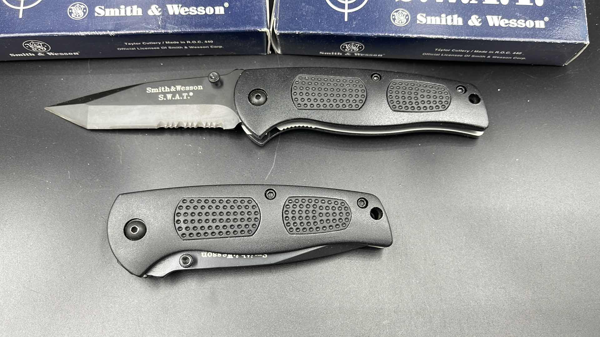 Photo 1 of 2 PC SMITH & WESSON S.W.A.T. KNIFE SW114