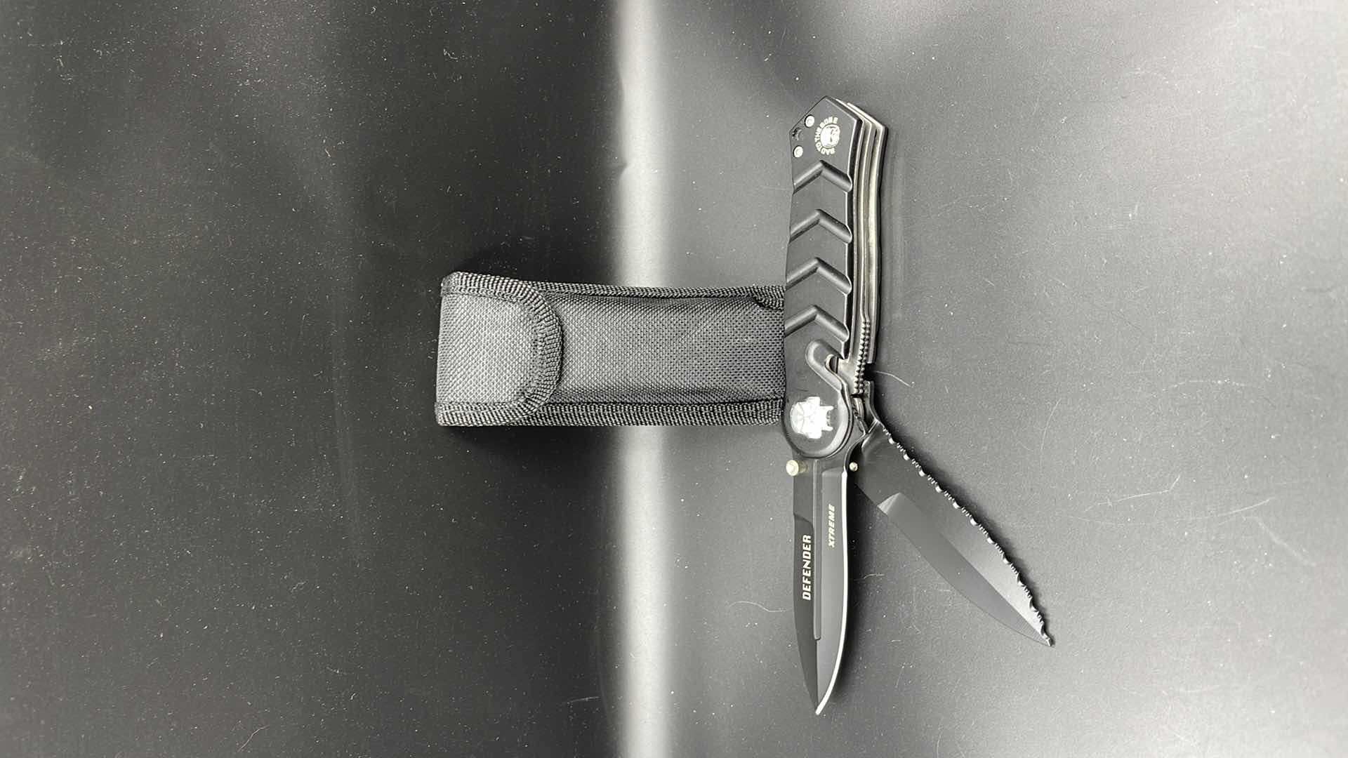 Photo 1 of DEFENDER EXTREME KNIFE W SHEATH 8”