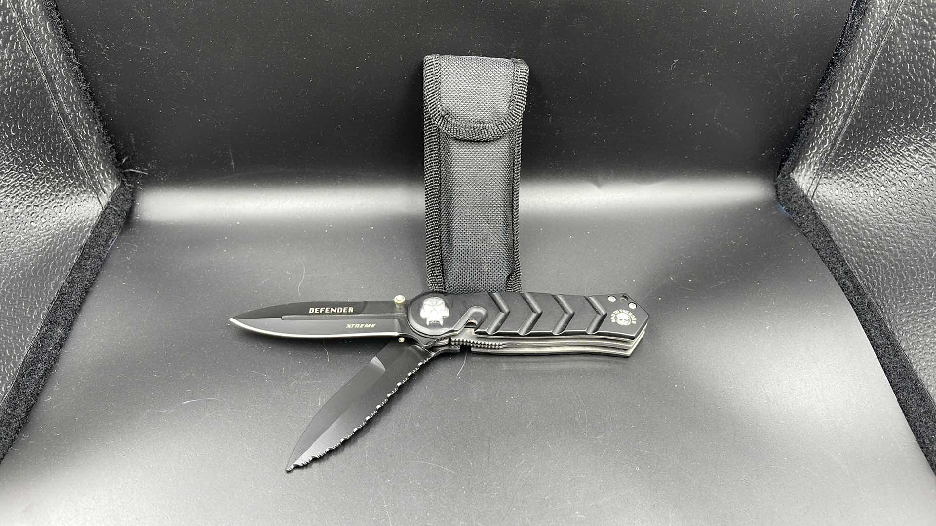 Photo 1 of DEFENDER EXTREME KNIFE W SHEATH 8”