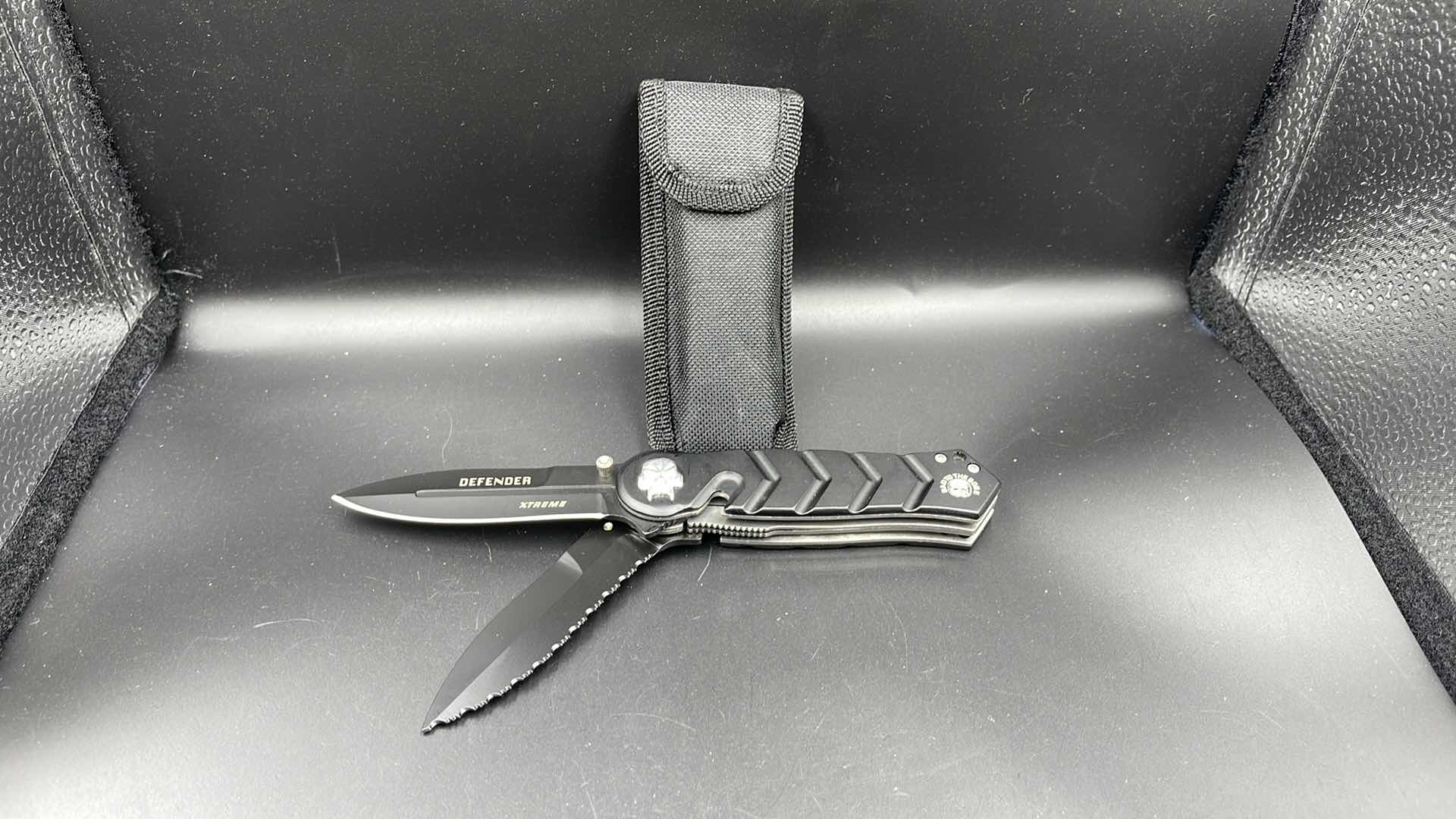 Photo 1 of DEFENDER EXTREME KNIFE W SHEATH 8”