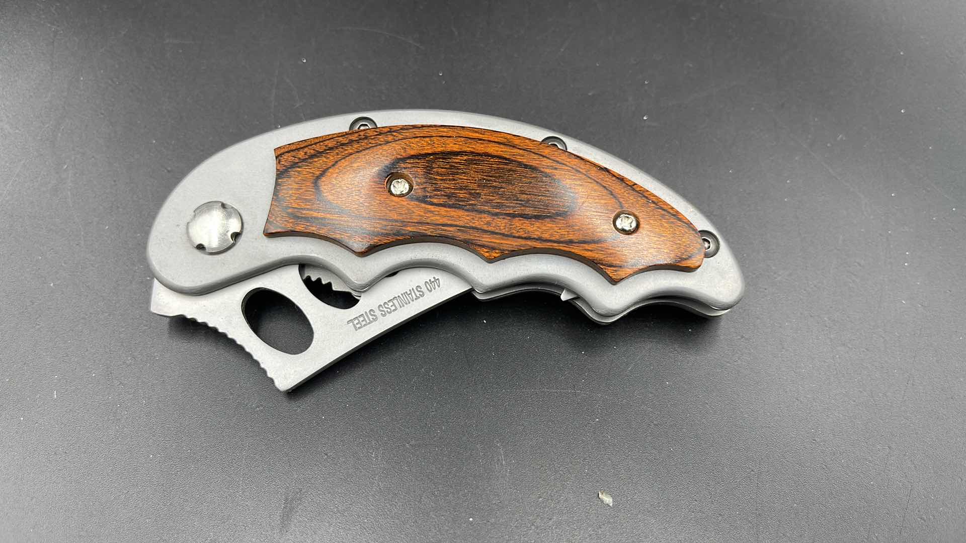 Photo 1 of FOLDING HUNTING/ HIKING KNIFE 7.5”