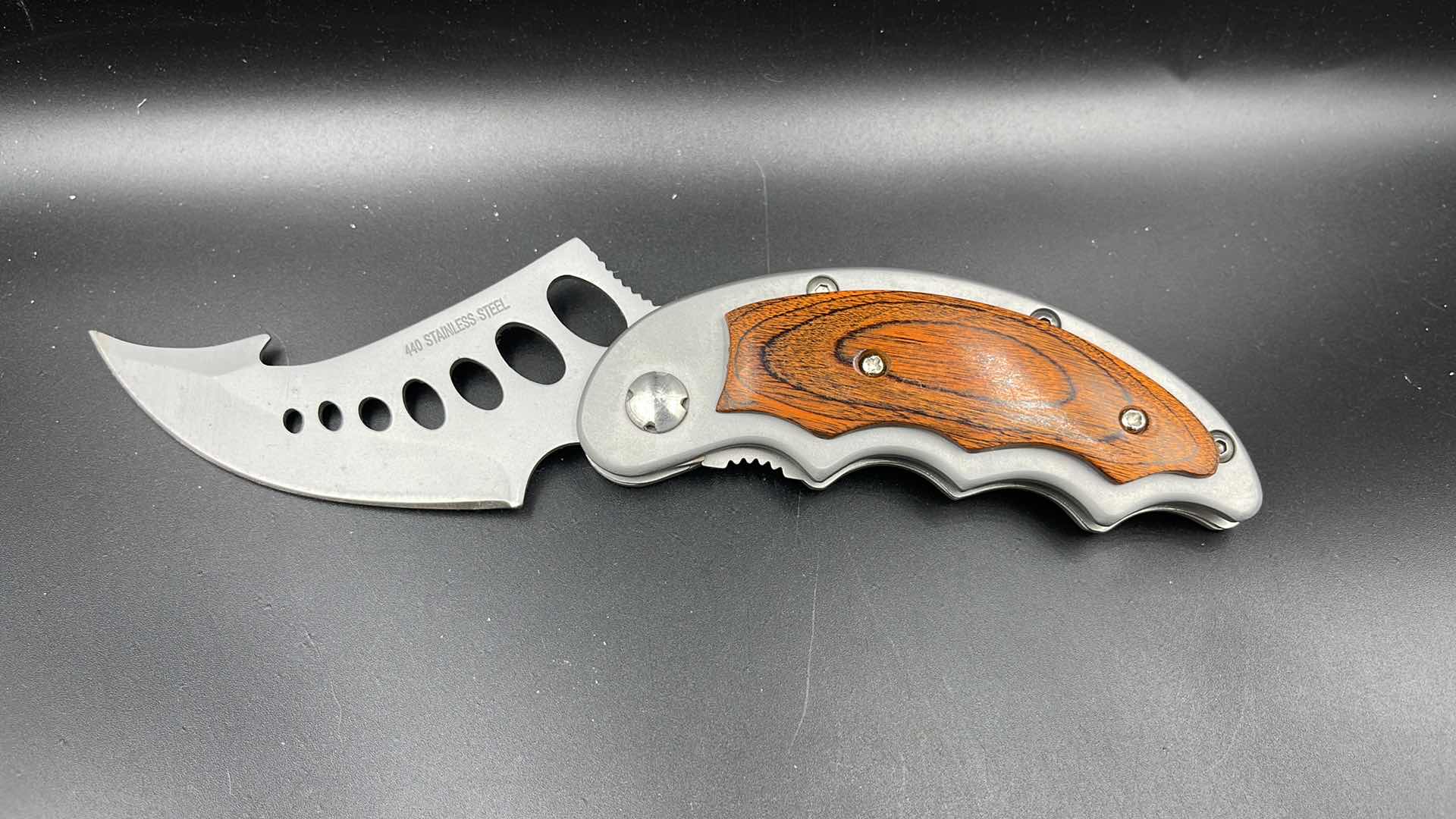 Photo 1 of FOLDING HUNTING/ HIKING KNIFE 7.5”