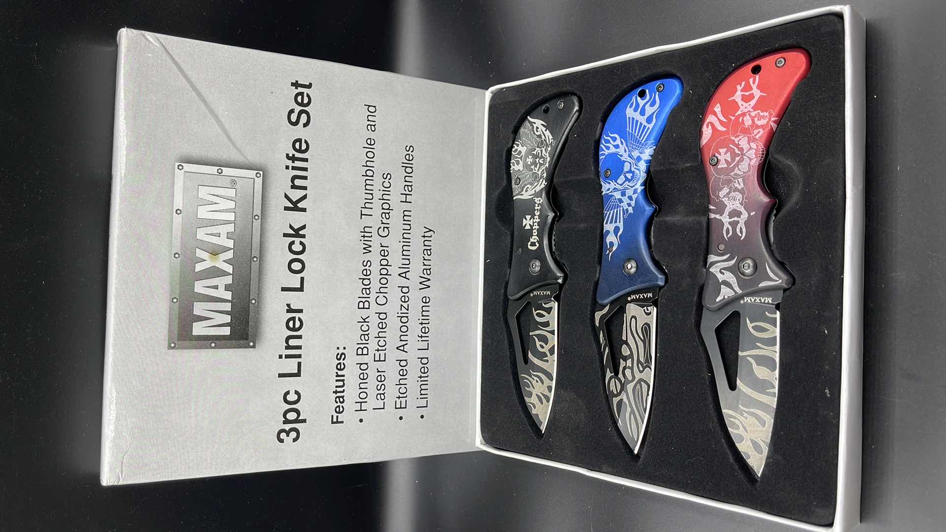 Photo 1 of MAXAM 3 PC LINER LOCK KNIFE SET 6”